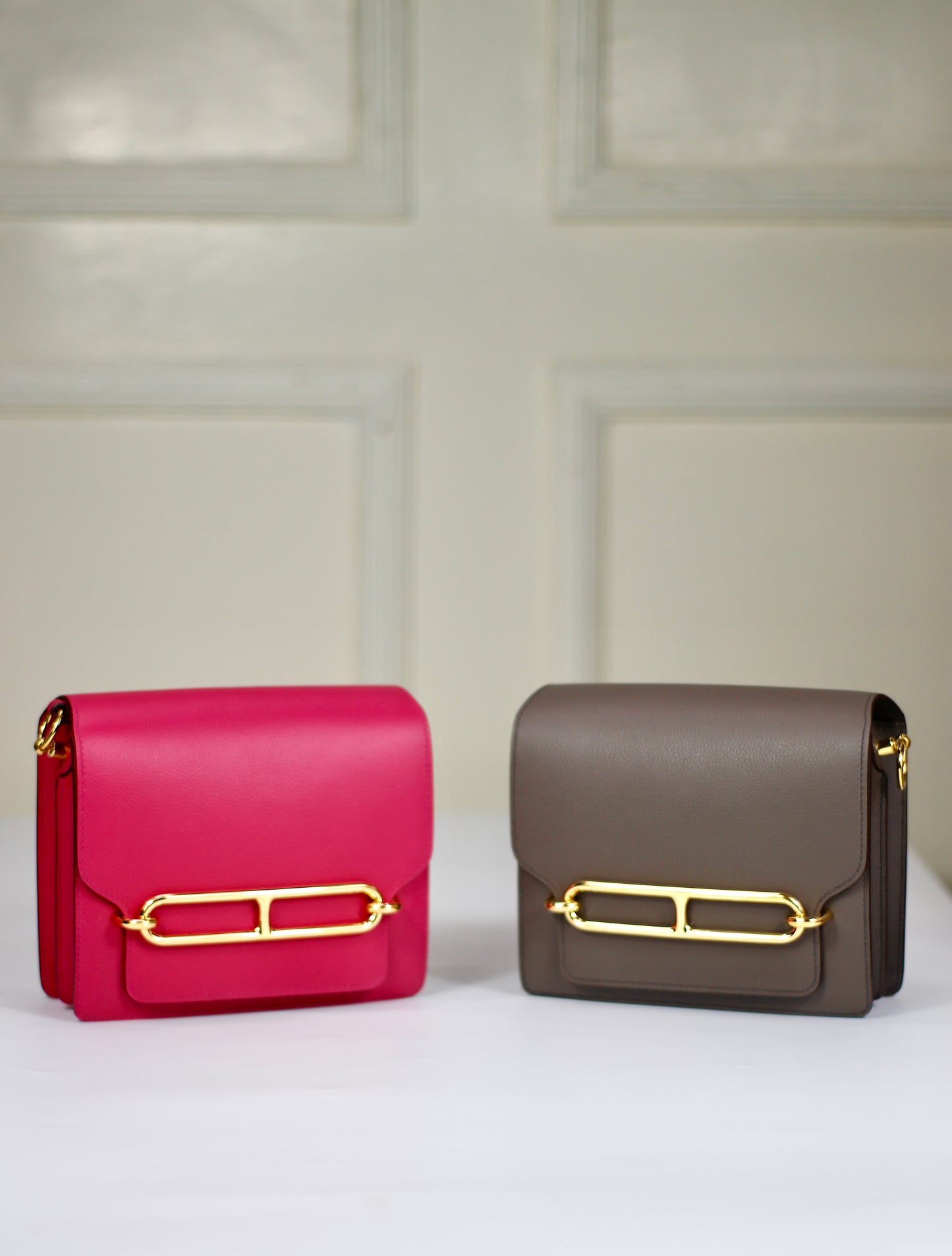 Roulis 18 – Etain with Gold Hardware