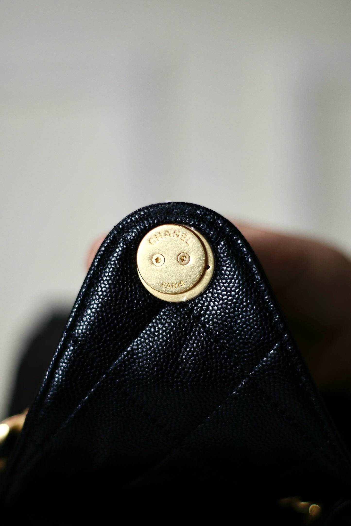25C Small Drawstring Bag – Black Caviar with Gold Hardware