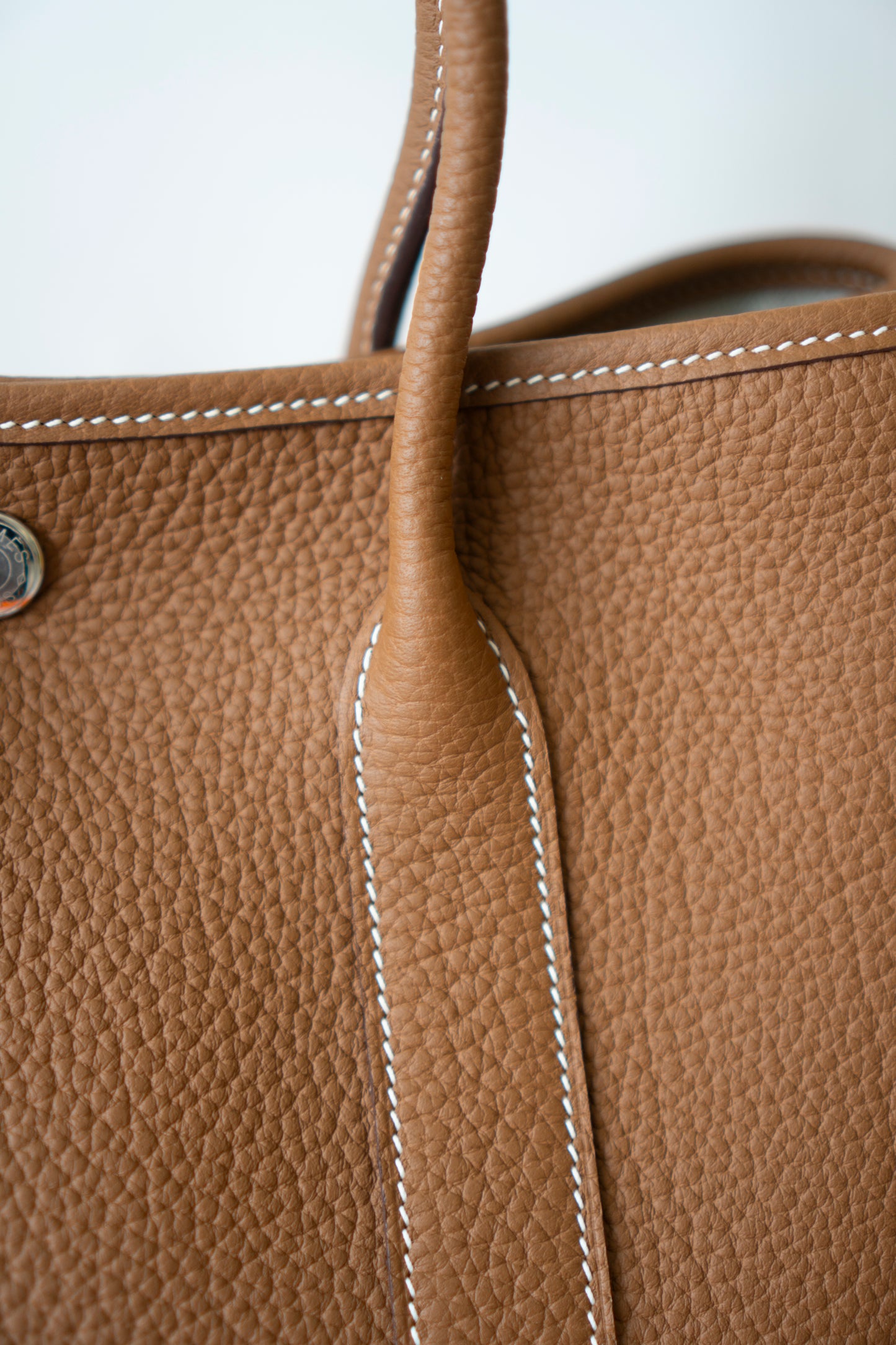 Garden Party 30 – Gold Negonda Leather with Gold Interior