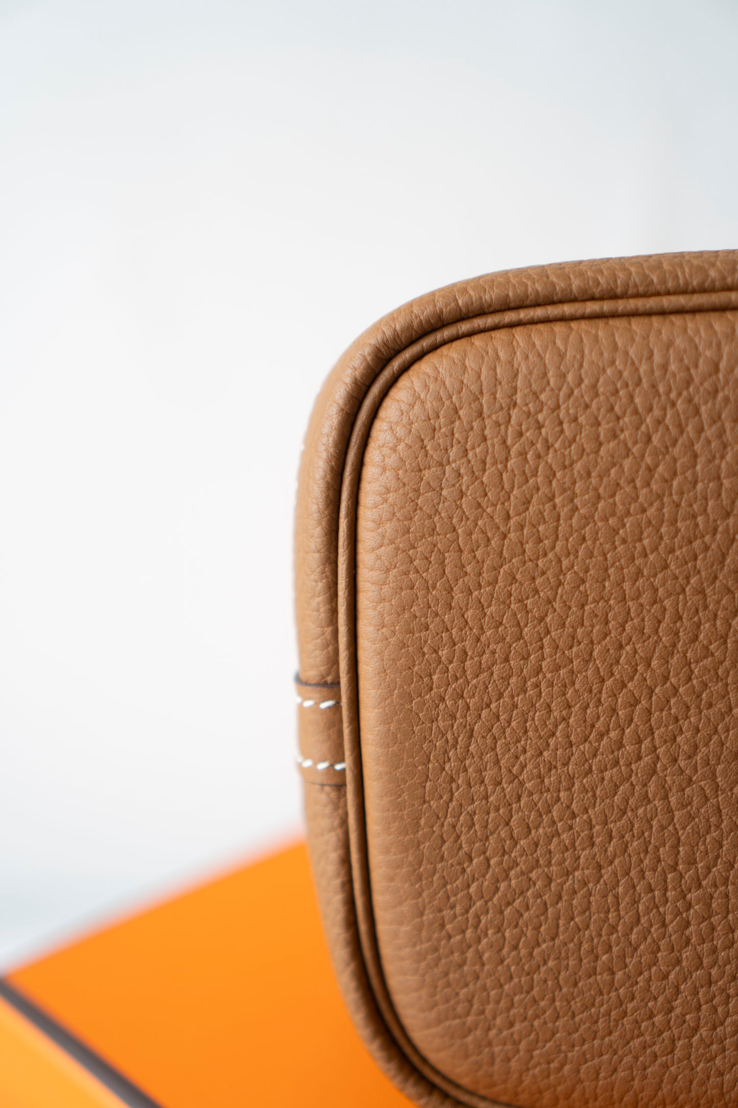 Garden Party 30 – Gold Negonda Leather with Gold Interior