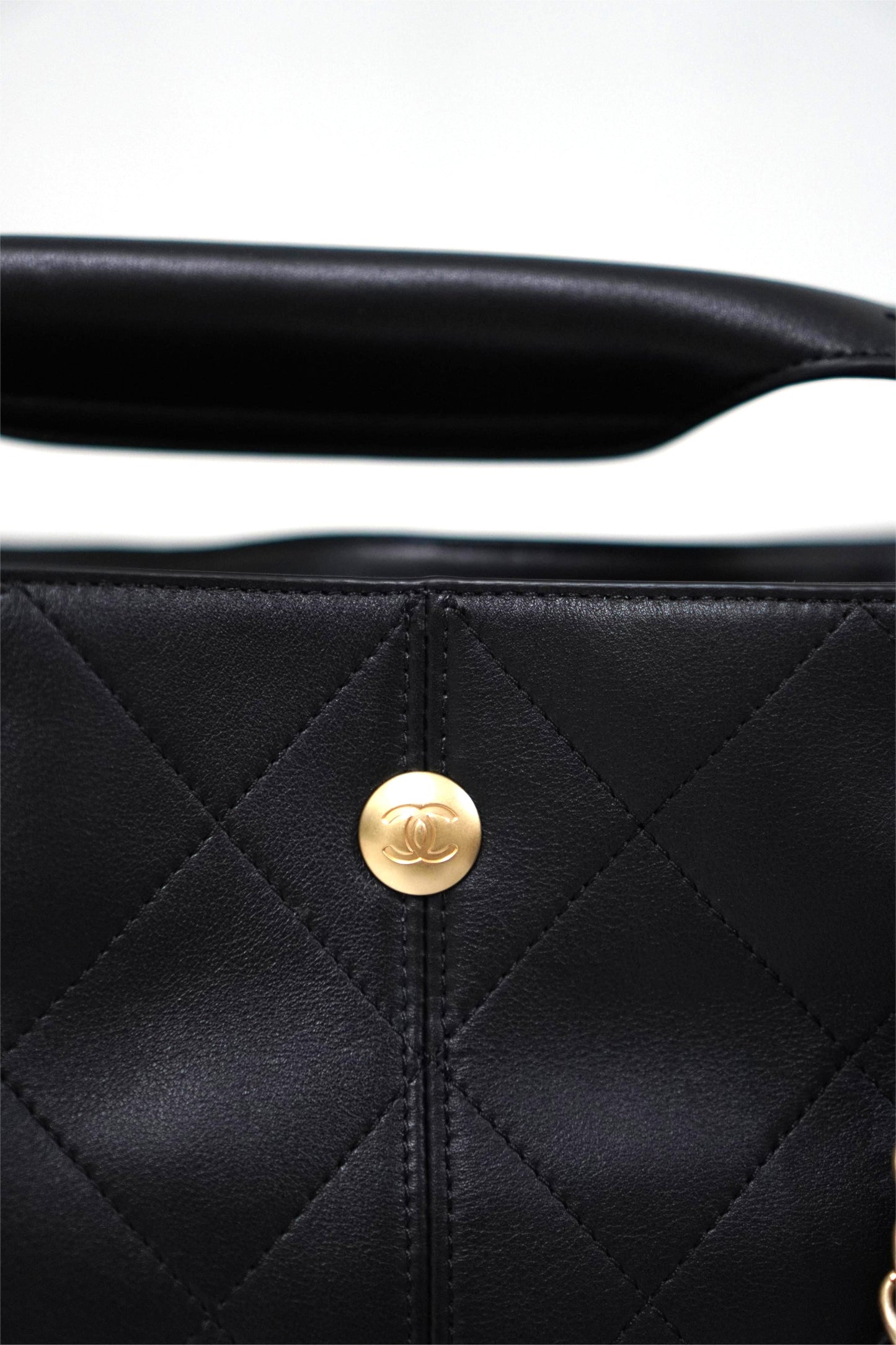 25A Shopping Tote in Durable Lambskin