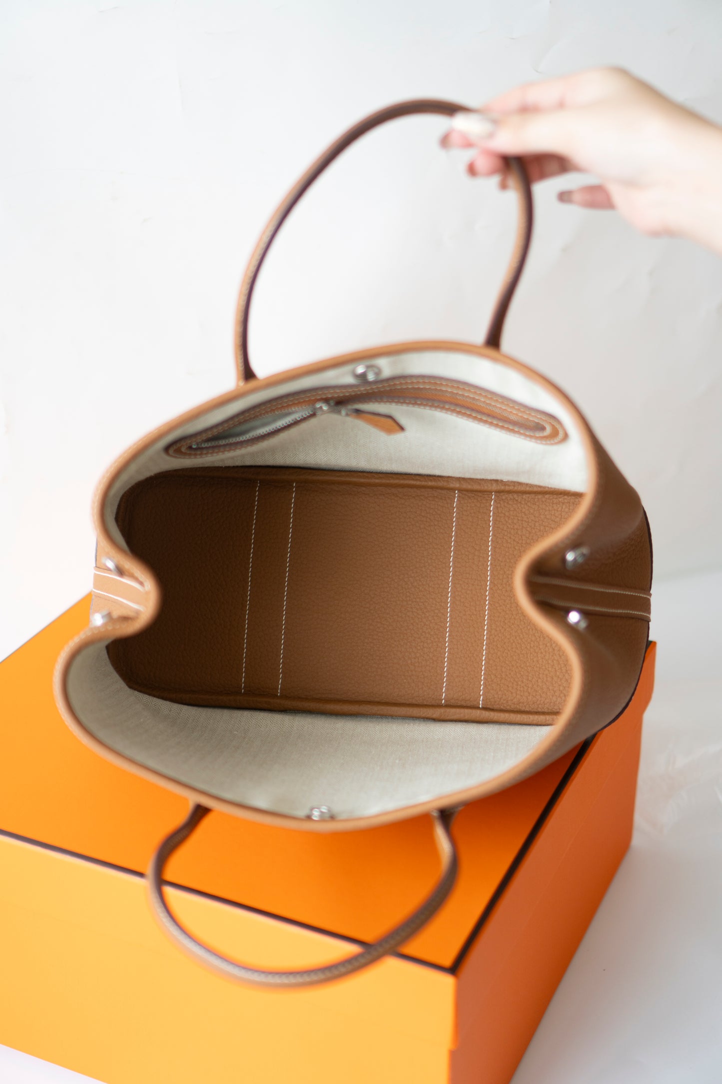 Garden Party 30 – Gold Negonda Leather with Gold Interior