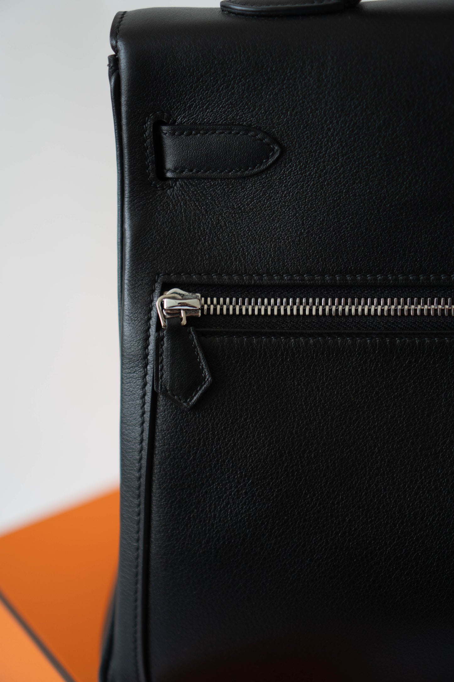 KL Lakis 35 – Black Swift Leather with Palladium Hardware