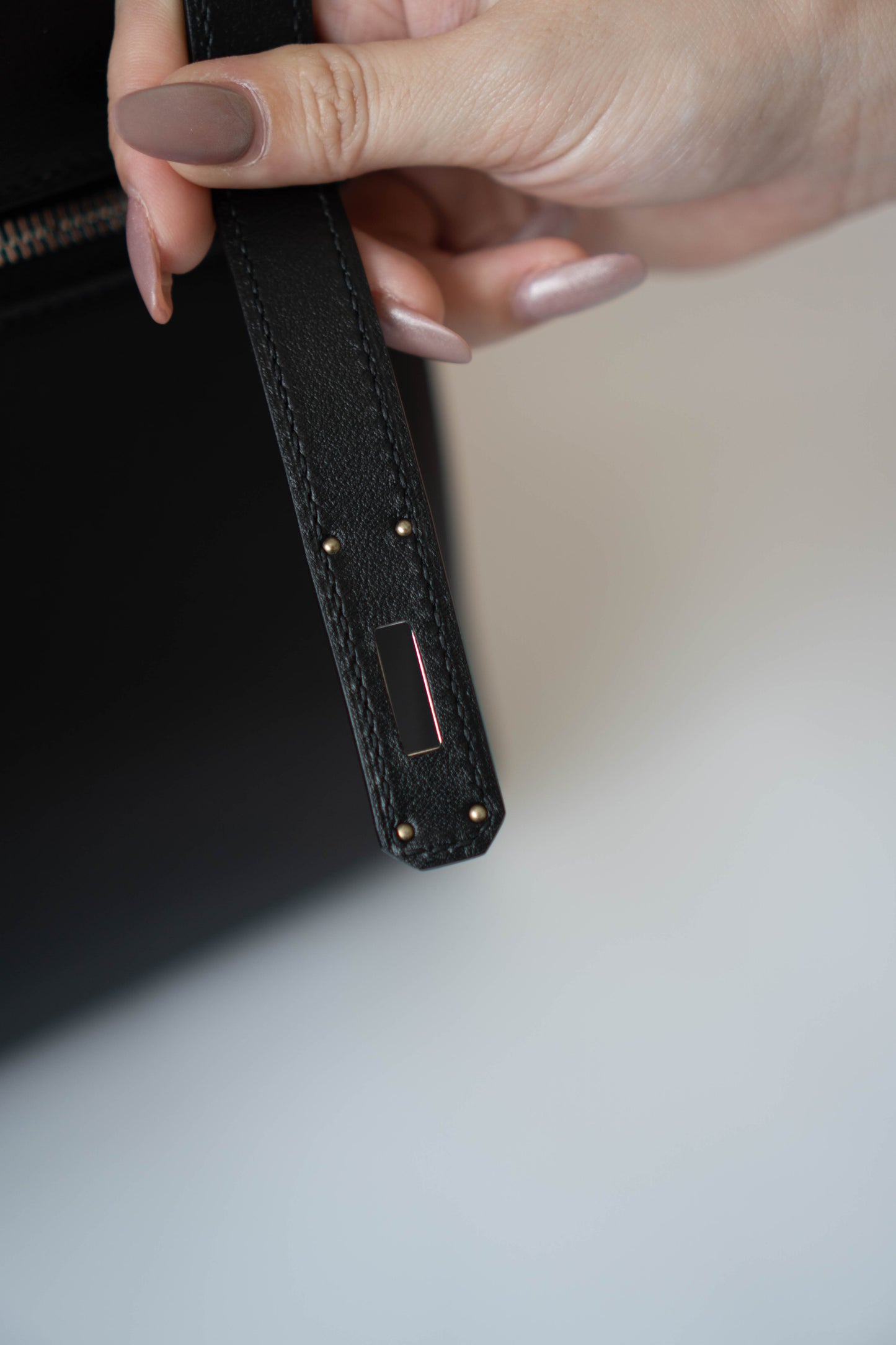 KL Lakis 35 – Black Swift Leather with Palladium Hardware