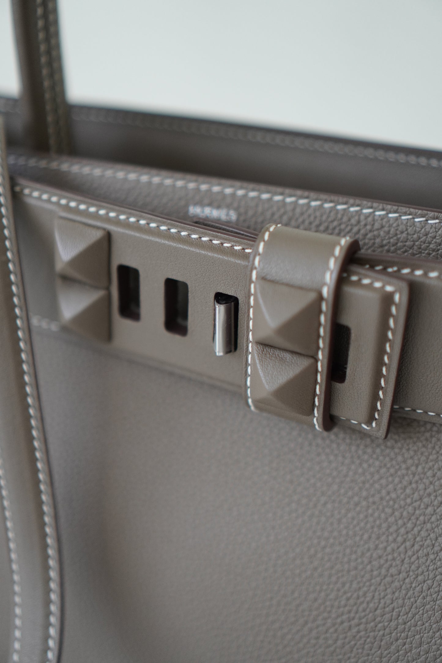 Medor Bag in Etoupe