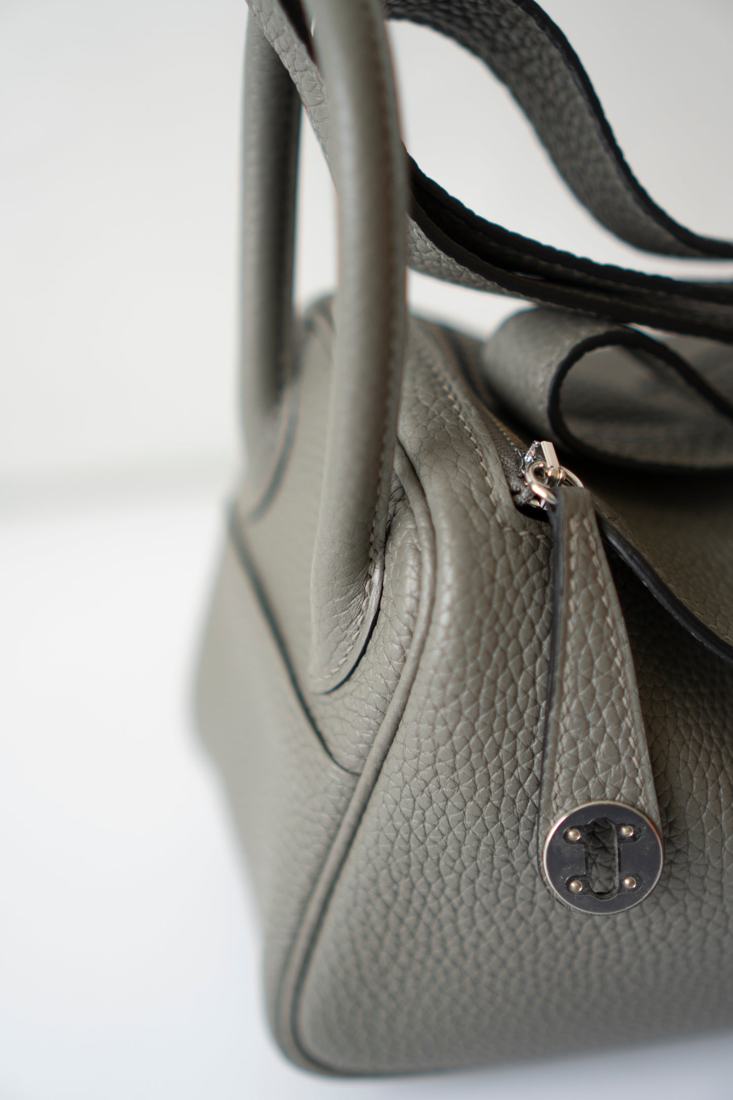 Mini Lindy – Gris Meyer Clemence Leather with Palladium Hardware