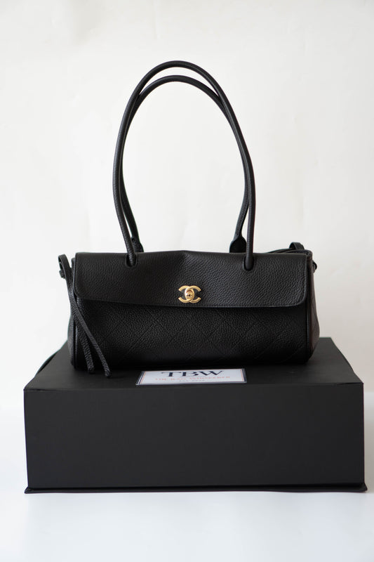 26S Shopping Tote East-West – Black Caviar Leather with Gold Hardware