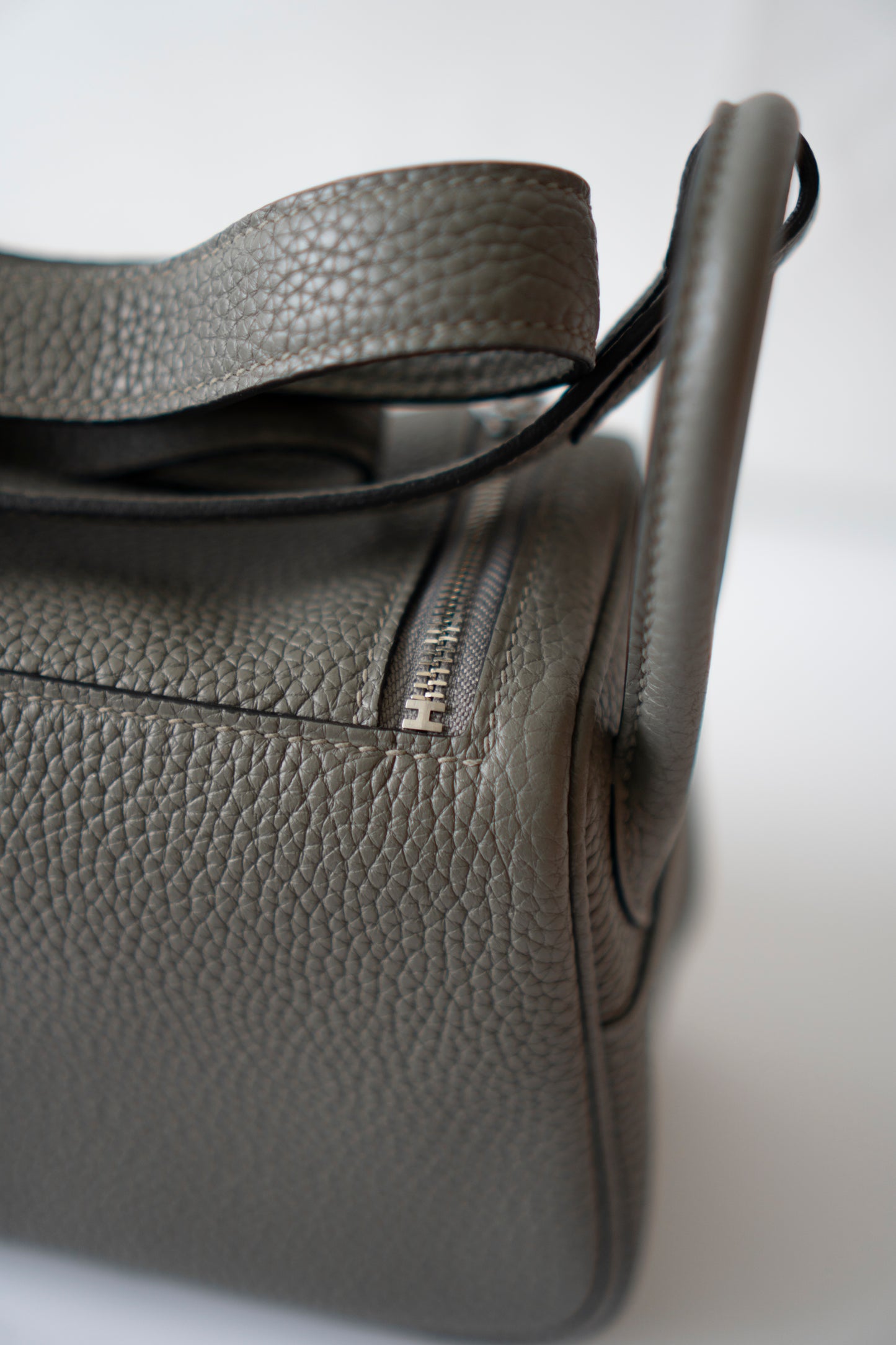 Mini Lindy – Gris Meyer Clemence Leather with Palladium Hardware