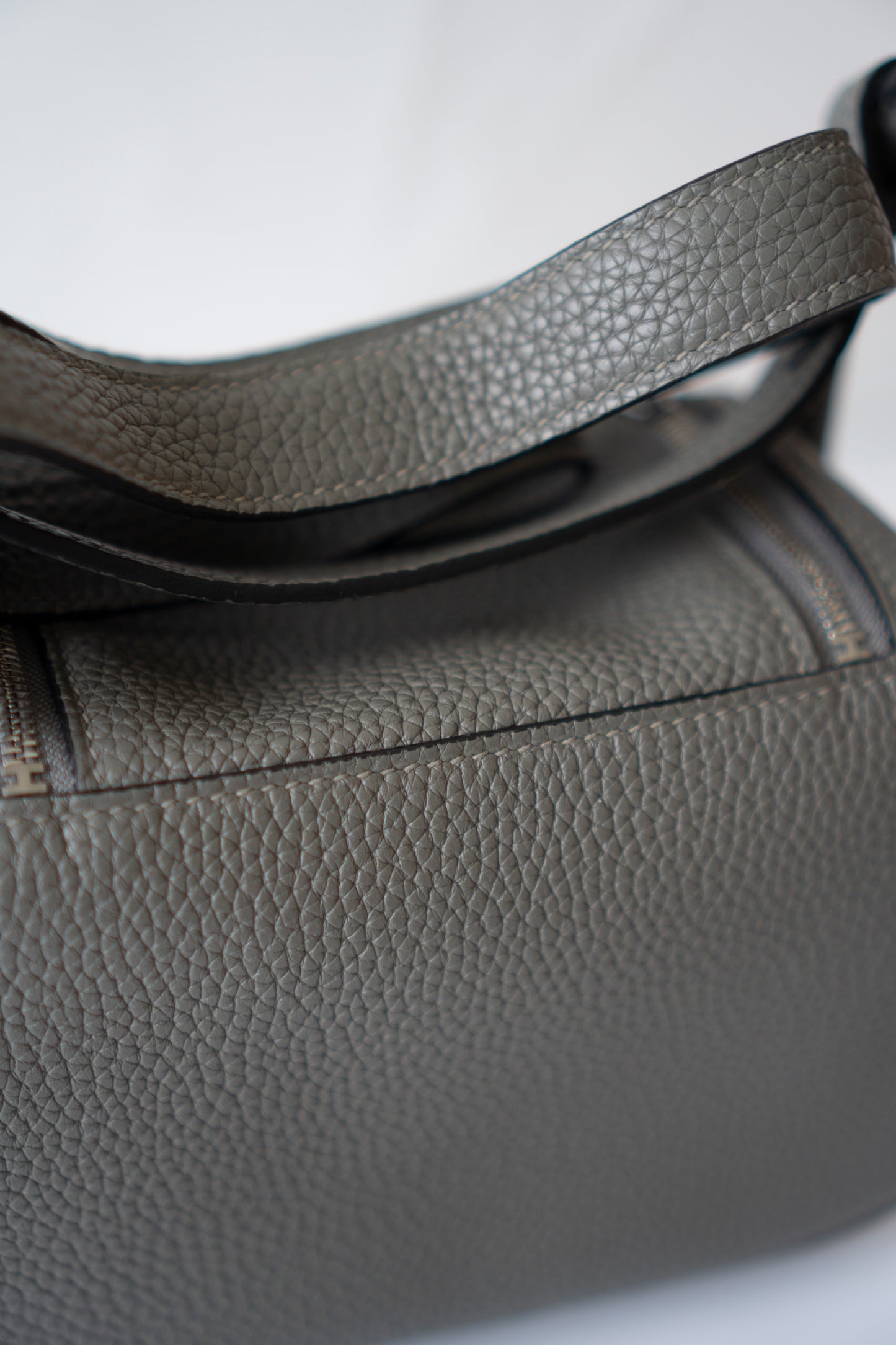 Mini Lindy – Gris Meyer Clemence Leather with Palladium Hardware