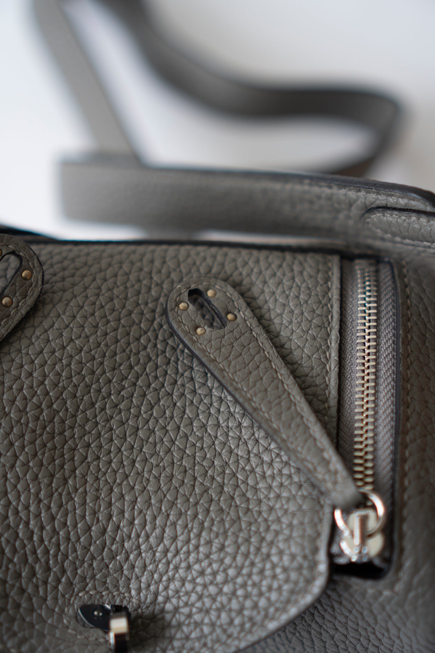 Mini Lindy – Gris Meyer Clemence Leather with Palladium Hardware
