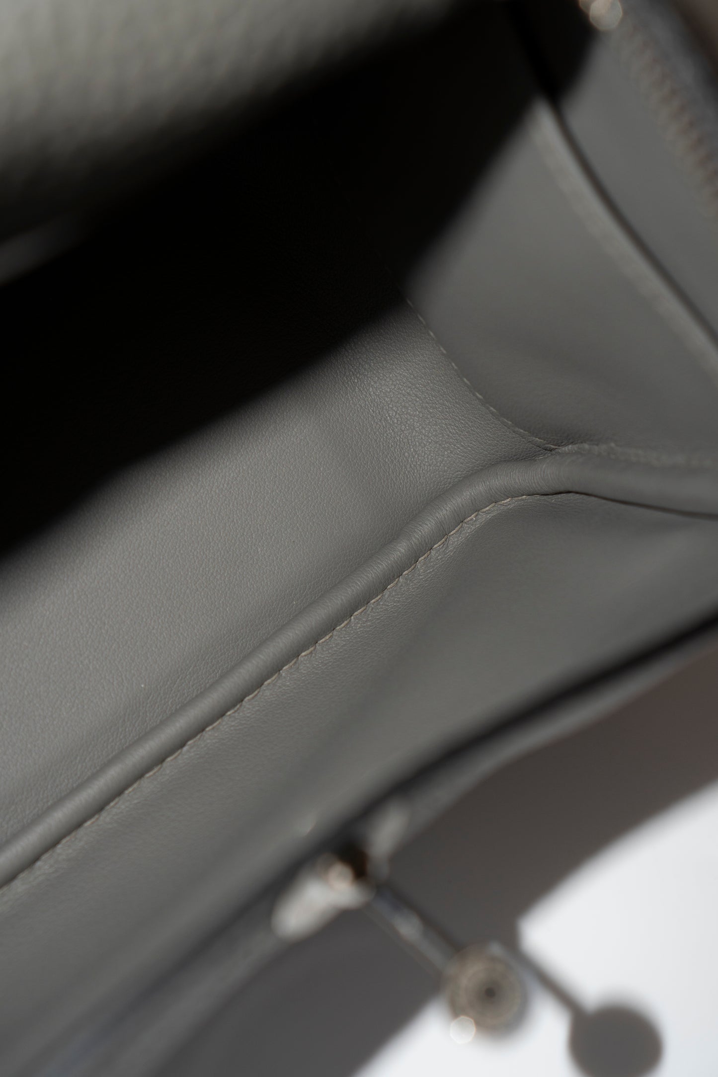 Mini Lindy – Gris Meyer Clemence Leather with Palladium Hardware
