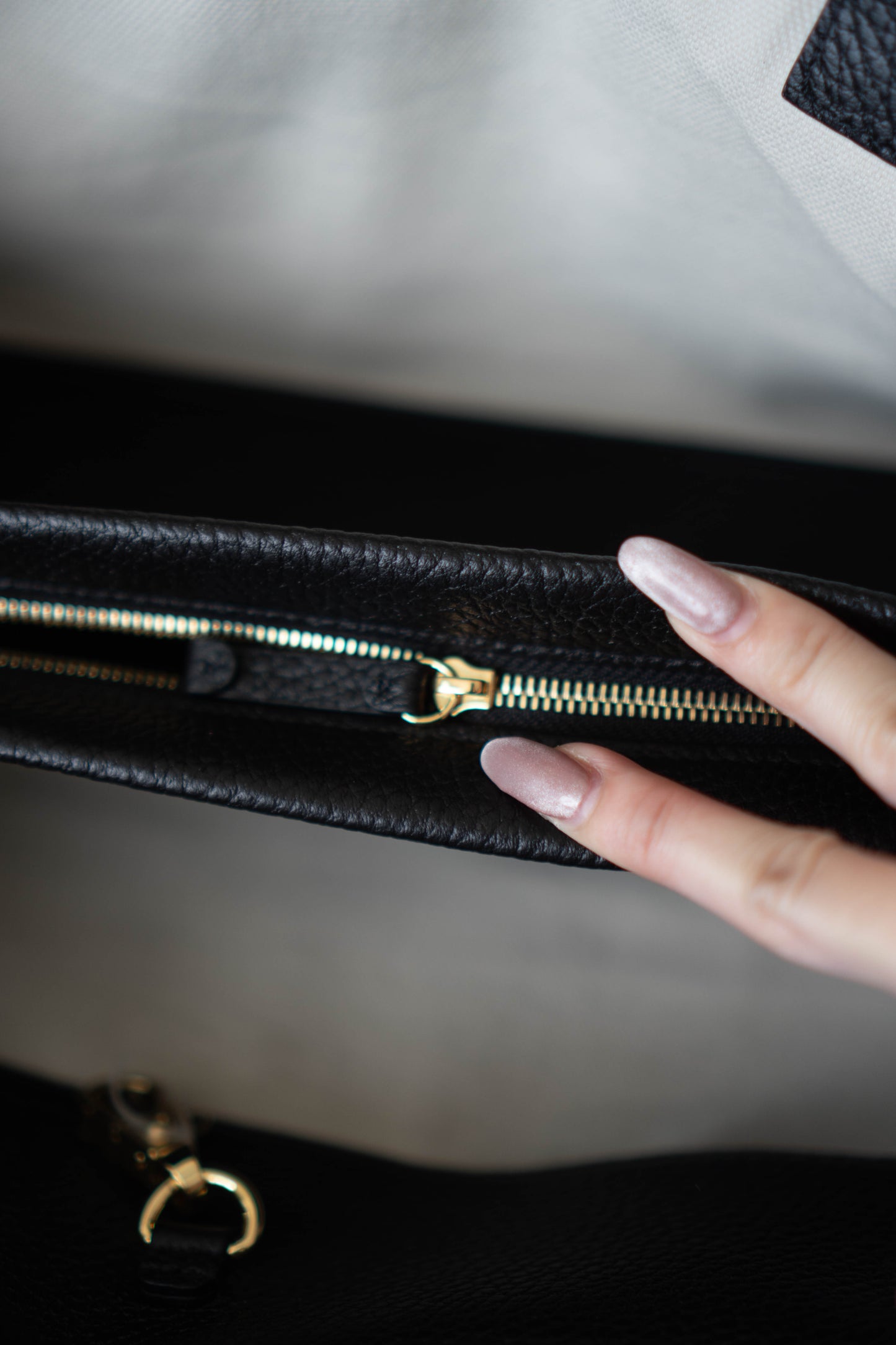 26S Shopping Tote East-West – Black Caviar Leather with Gold Hardware