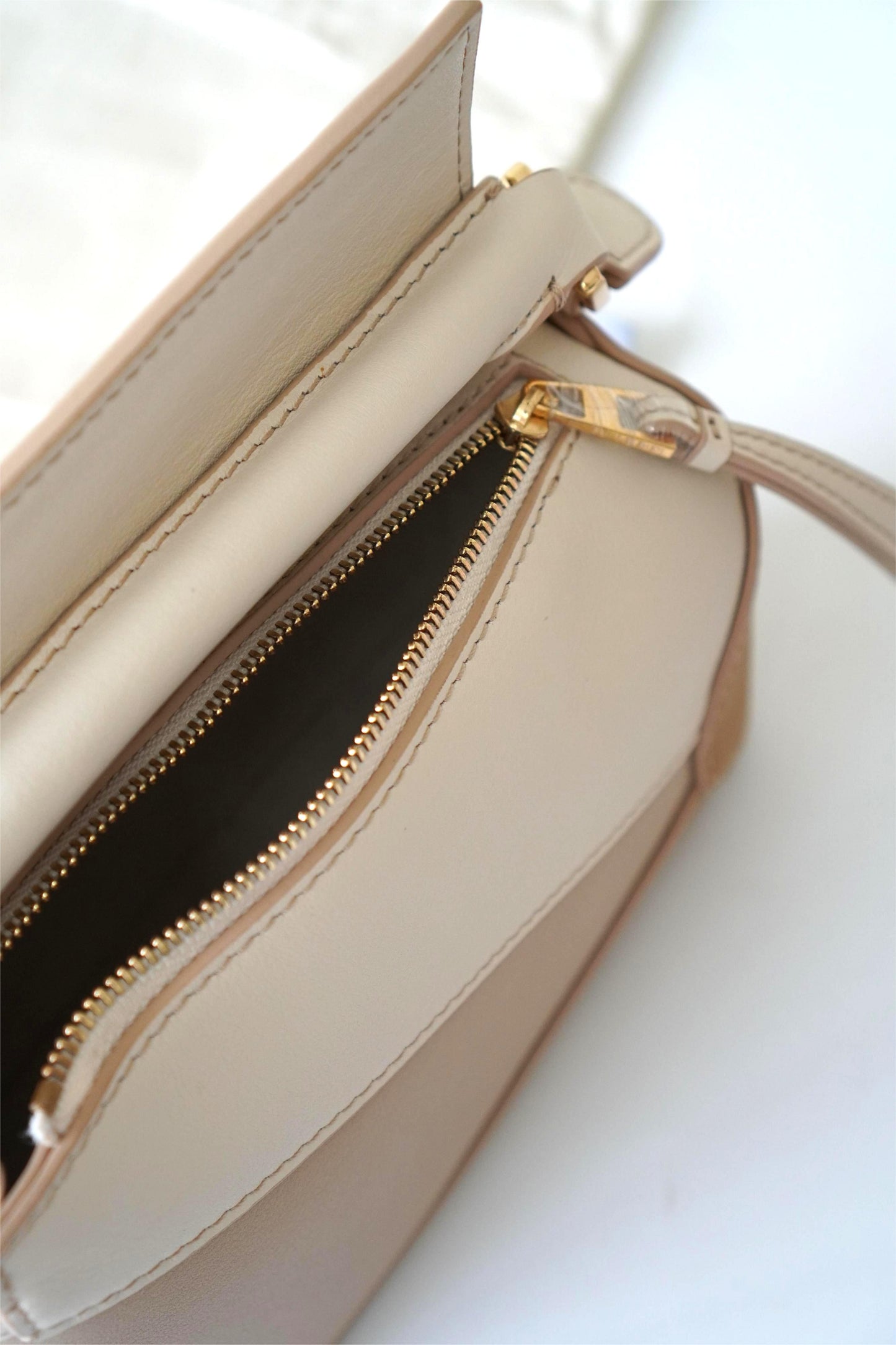 Puzzle Edge Mini in Calfskin