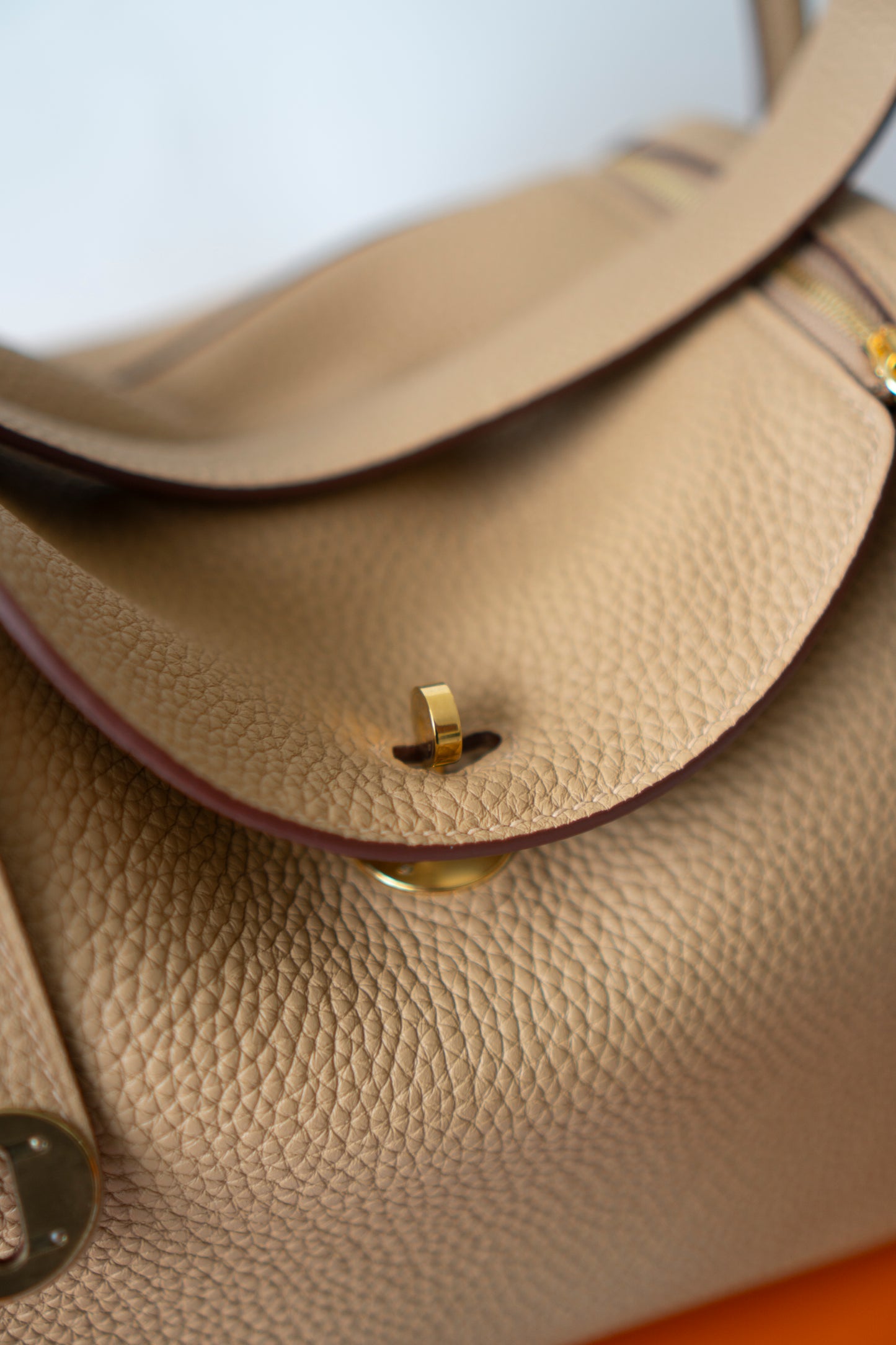 Lind 26 – Chai Clemence Leather with Gold Hardware