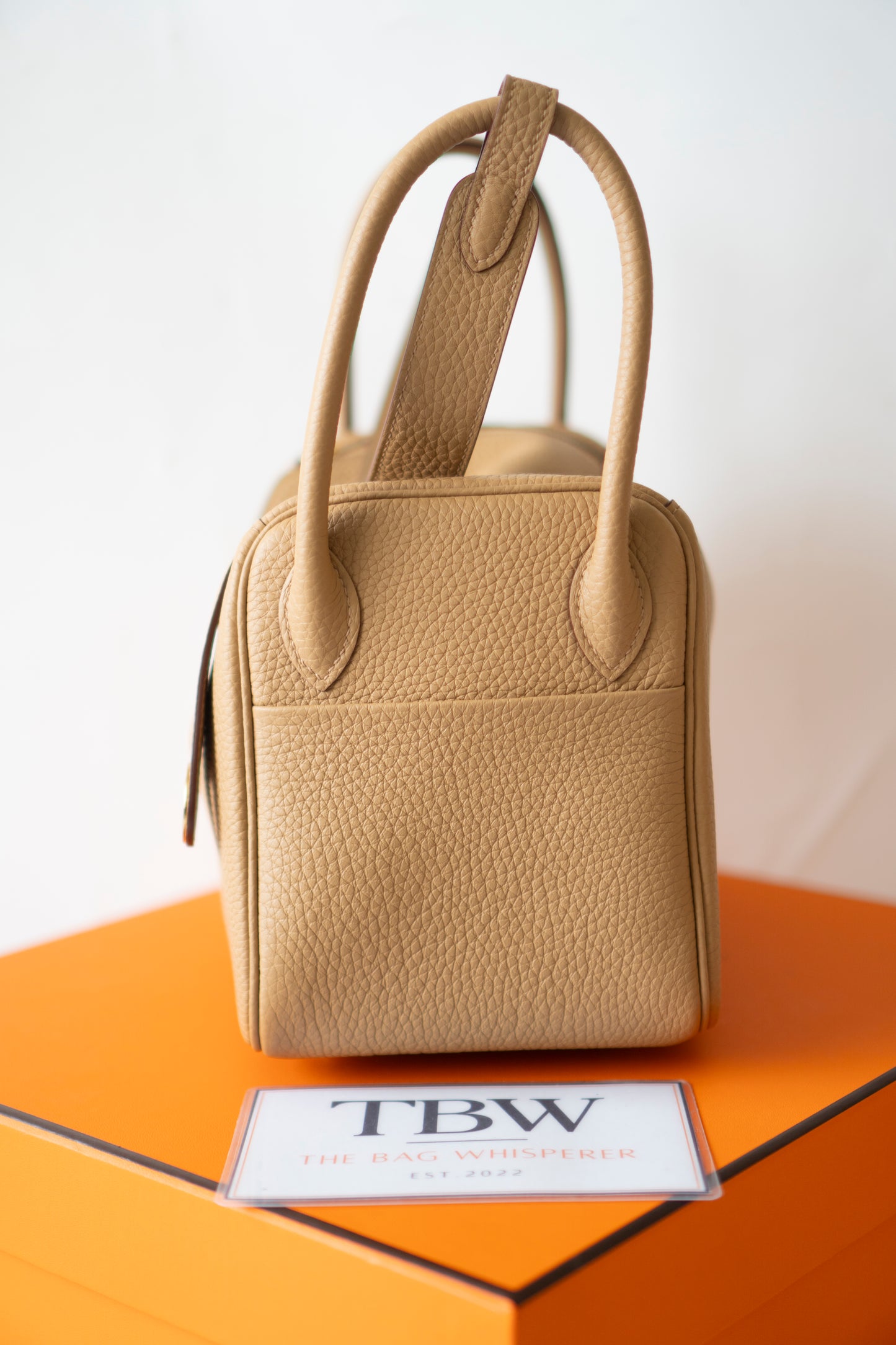 Lind 26 – Chai Clemence Leather with Gold Hardware