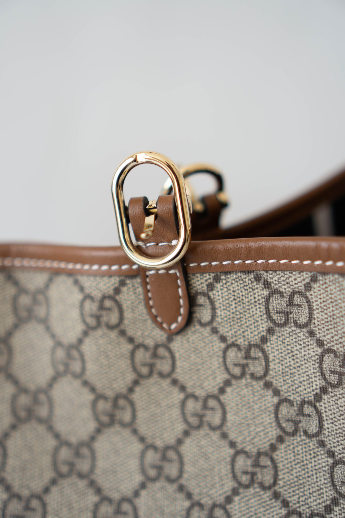 G G Emblem Canvas Tote – Large