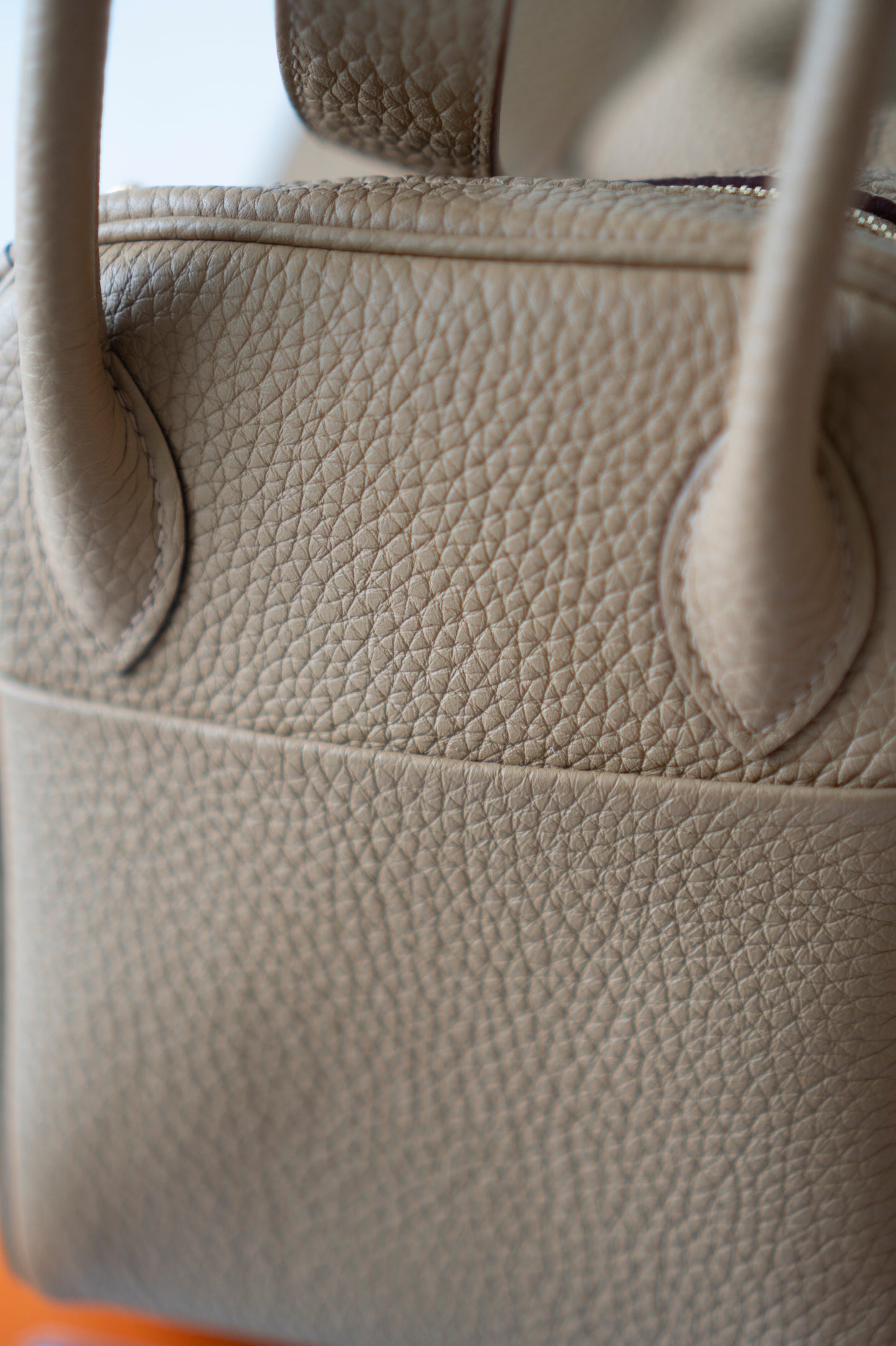 Lind 26 – Chai Clemence Leather with Gold Hardware