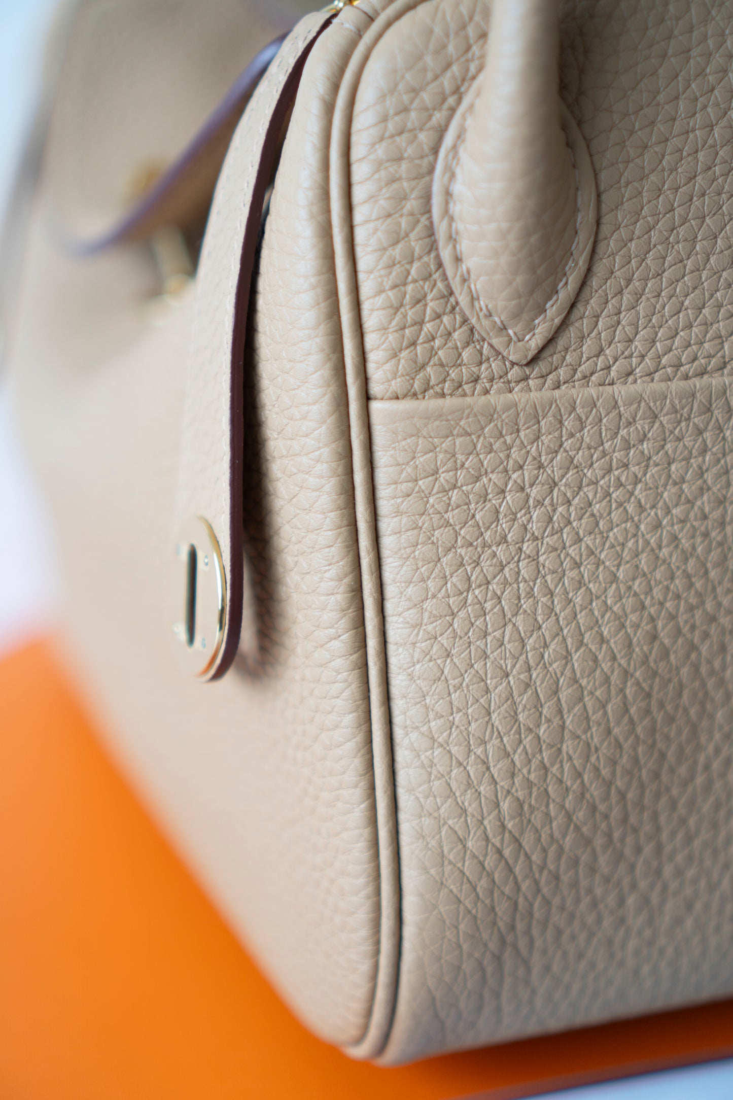 Lind 26 – Chai Clemence Leather with Gold Hardware