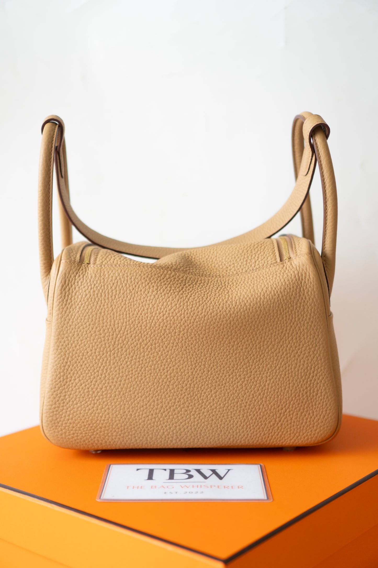 Lind 26 – Chai Clemence Leather with Gold Hardware