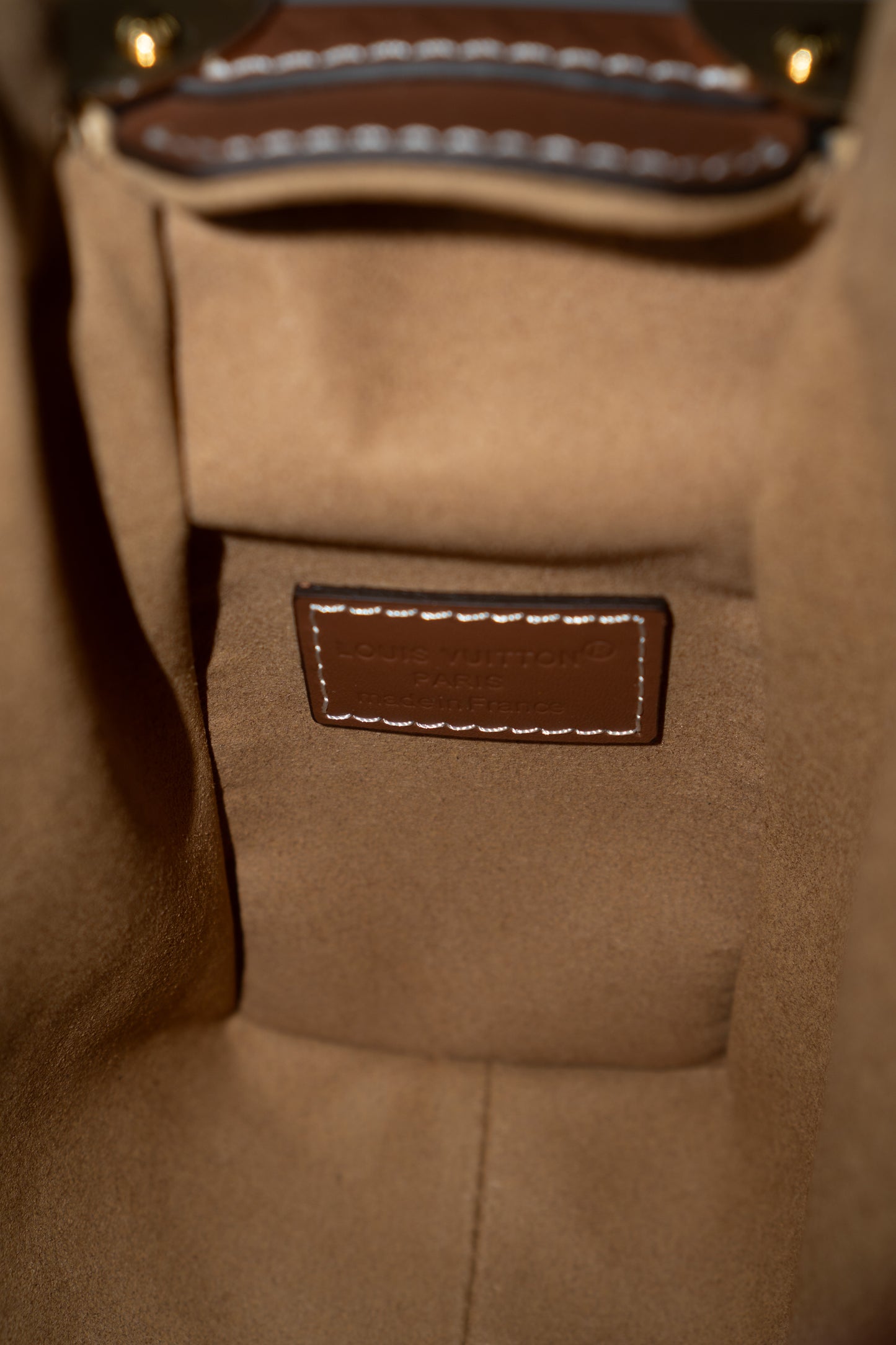 Petite Malle Raffia – Natural Raffia & Tan Calfskin Leather with Gold Hardware