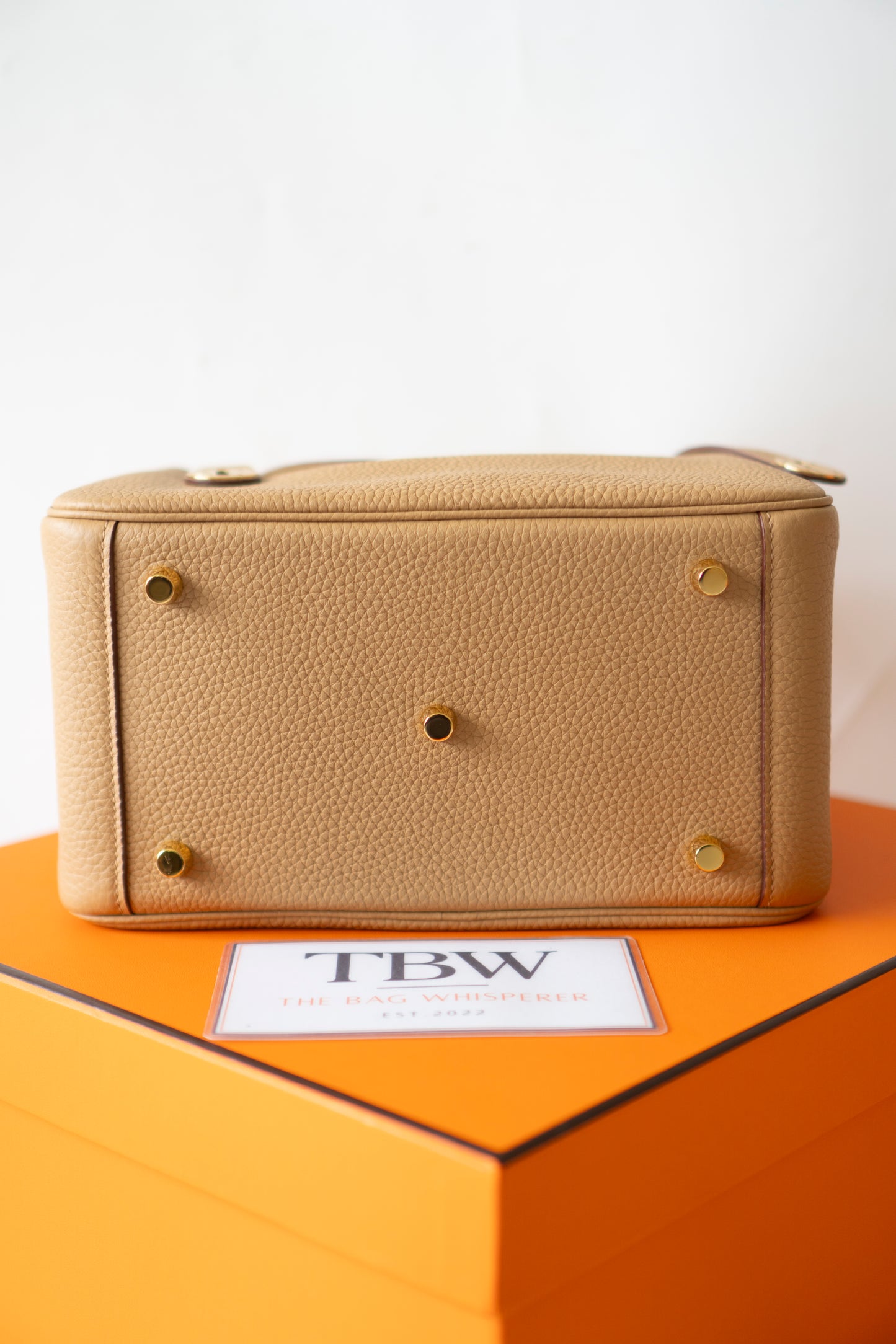 Lind 26 – Chai Clemence Leather with Gold Hardware