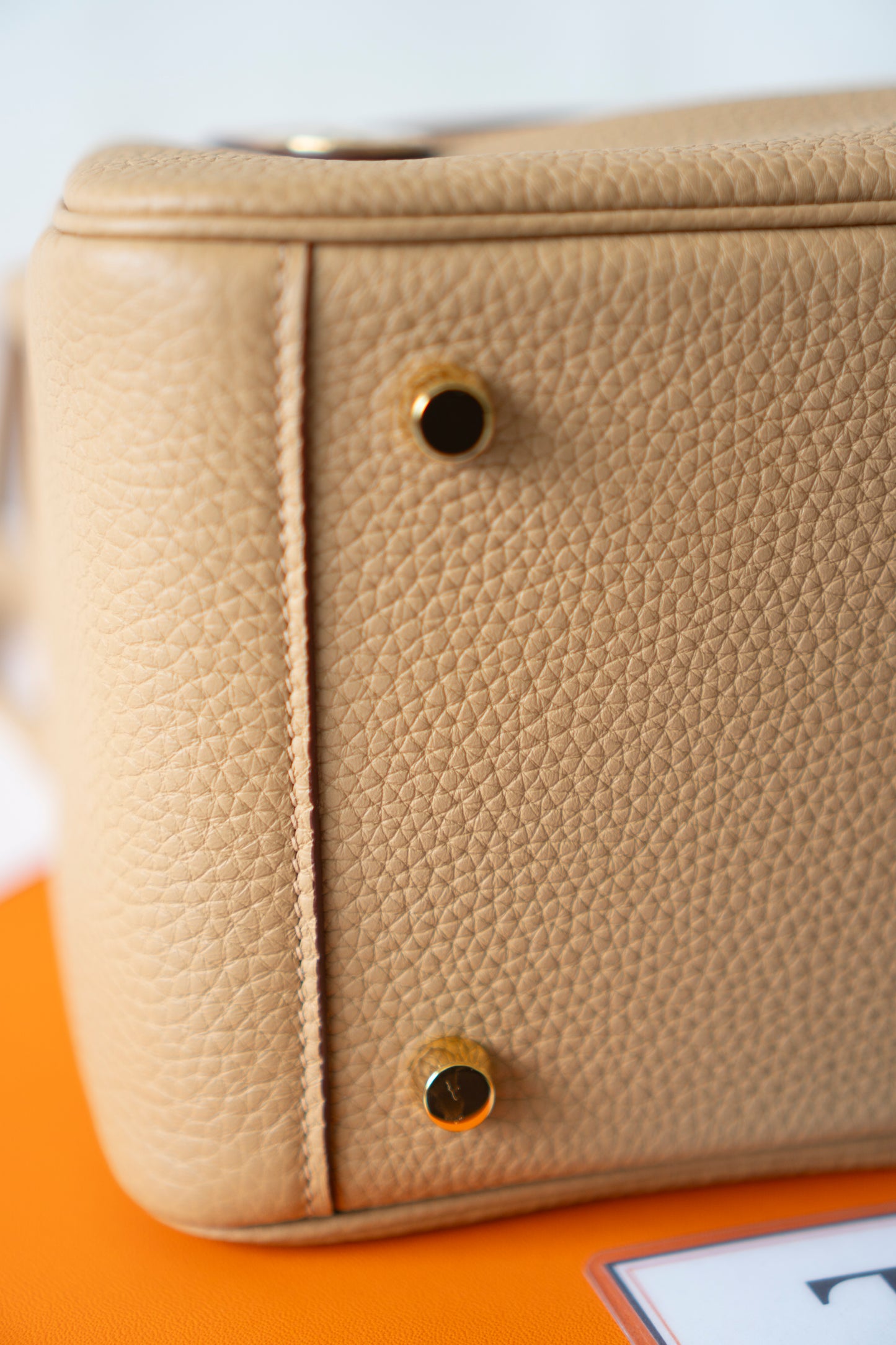 Lind 26 – Chai Clemence Leather with Gold Hardware