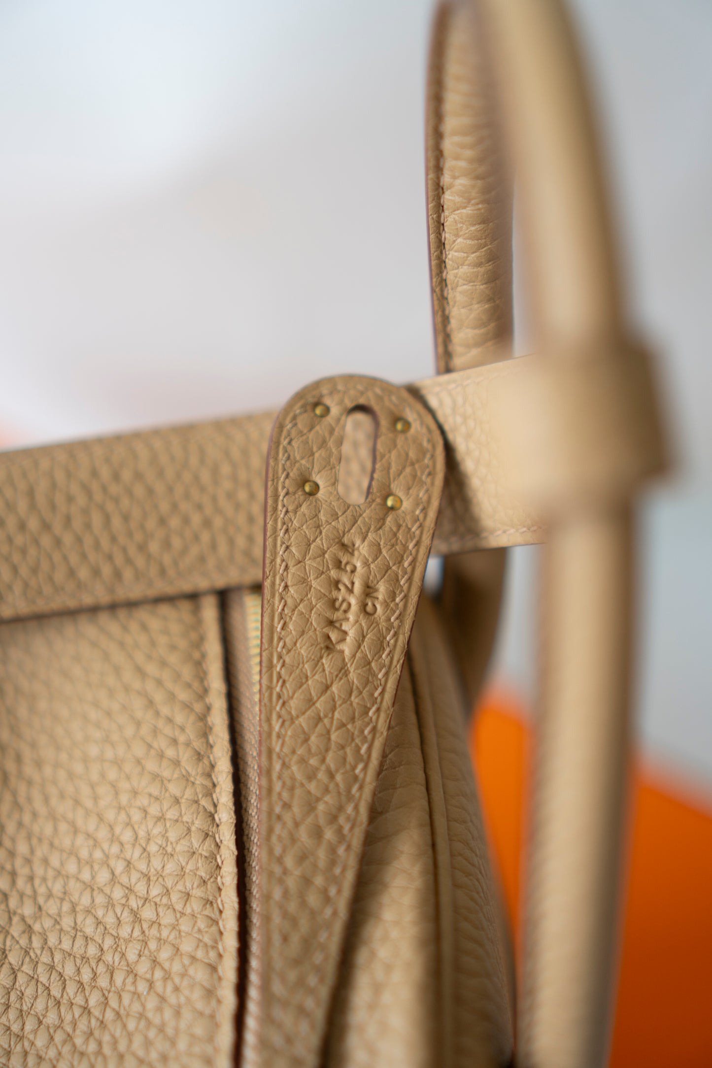 Lind 26 – Chai Clemence Leather with Gold Hardware