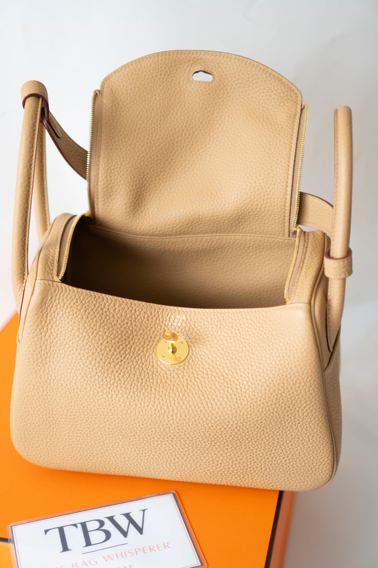 Lind 26 – Chai Clemence Leather with Gold Hardware