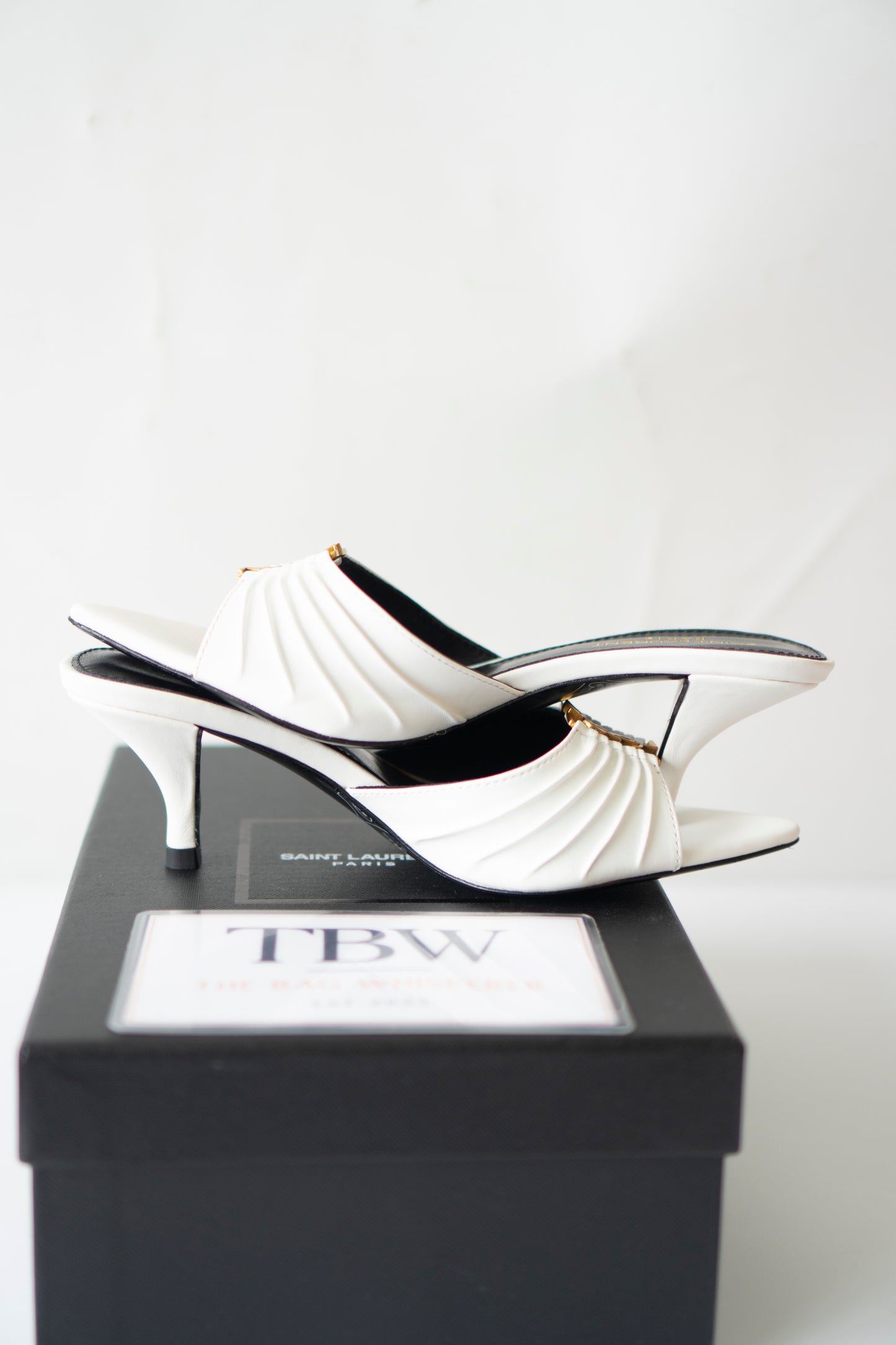 Babylone Mules – White Leather with Gold Cassandre Logo