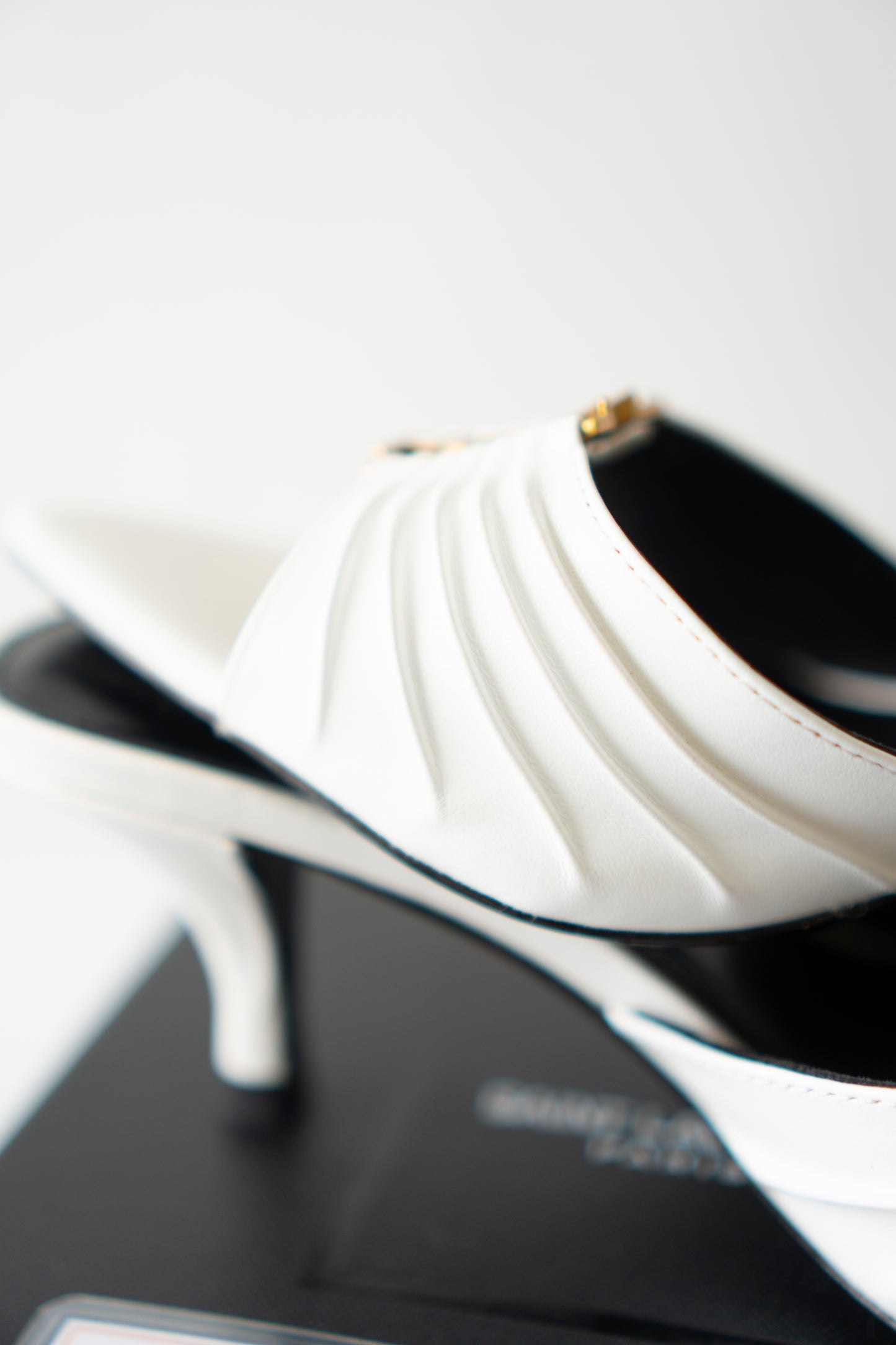 Babylone Mules – White Leather with Gold Cassandre Logo