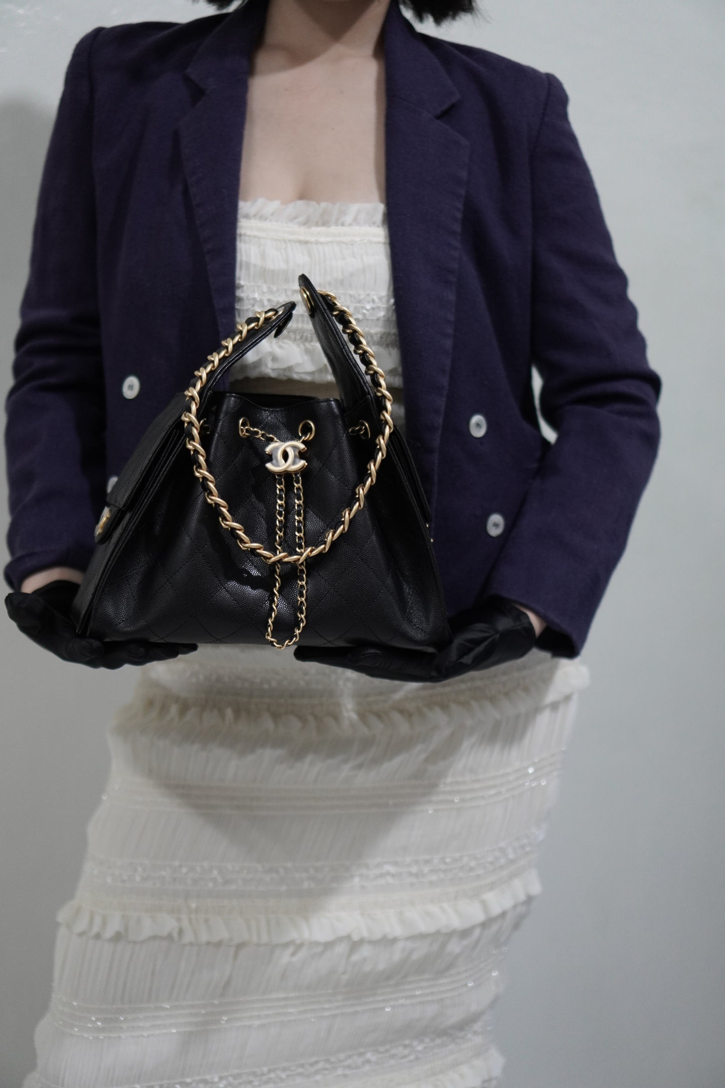 25C Small Drawstring Bag – Black Caviar with Gold Hardware