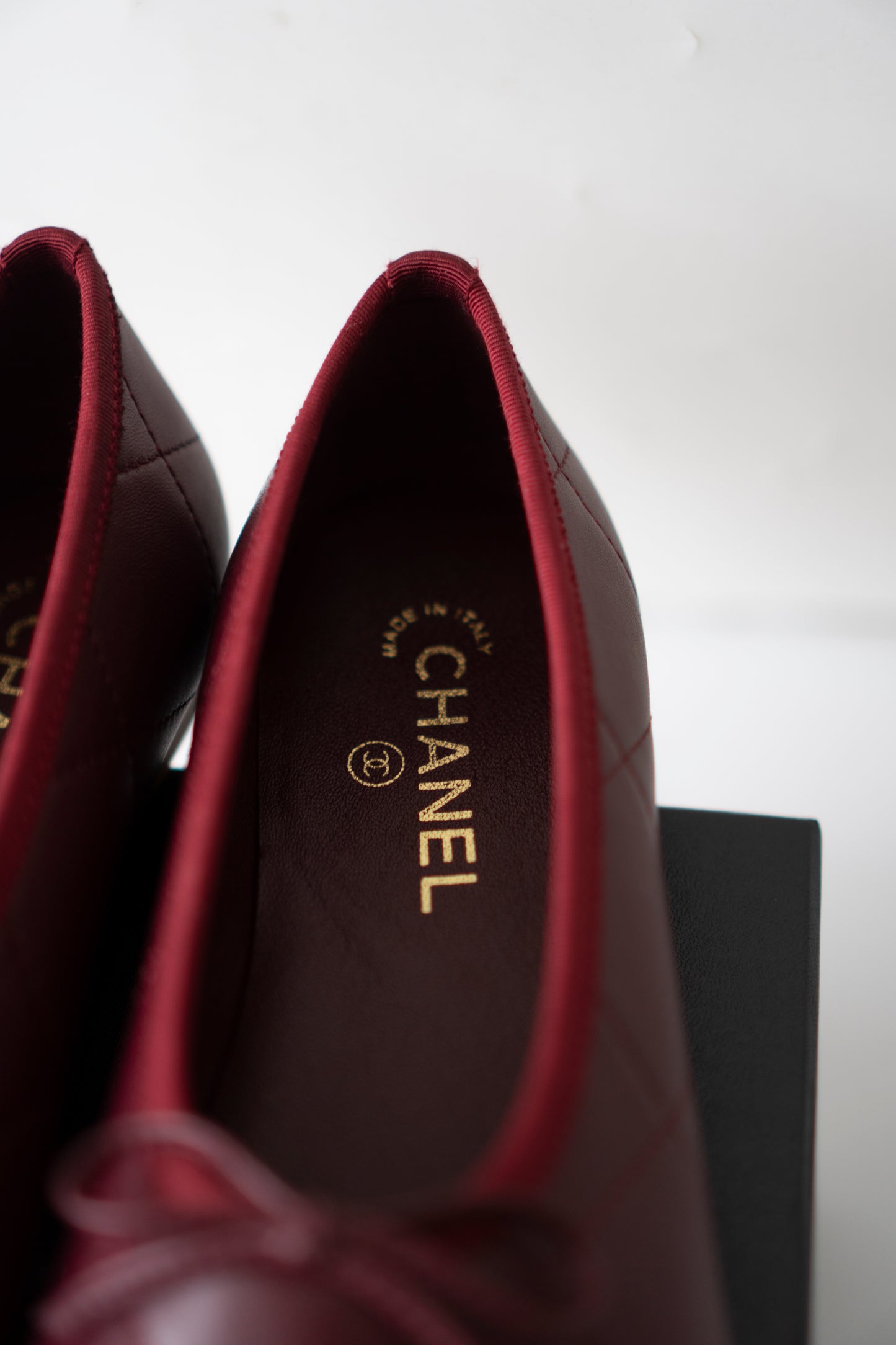 Cambon XL CC Ballet Flats – Burgundy Lambskin with Light Blue XL CC Logo