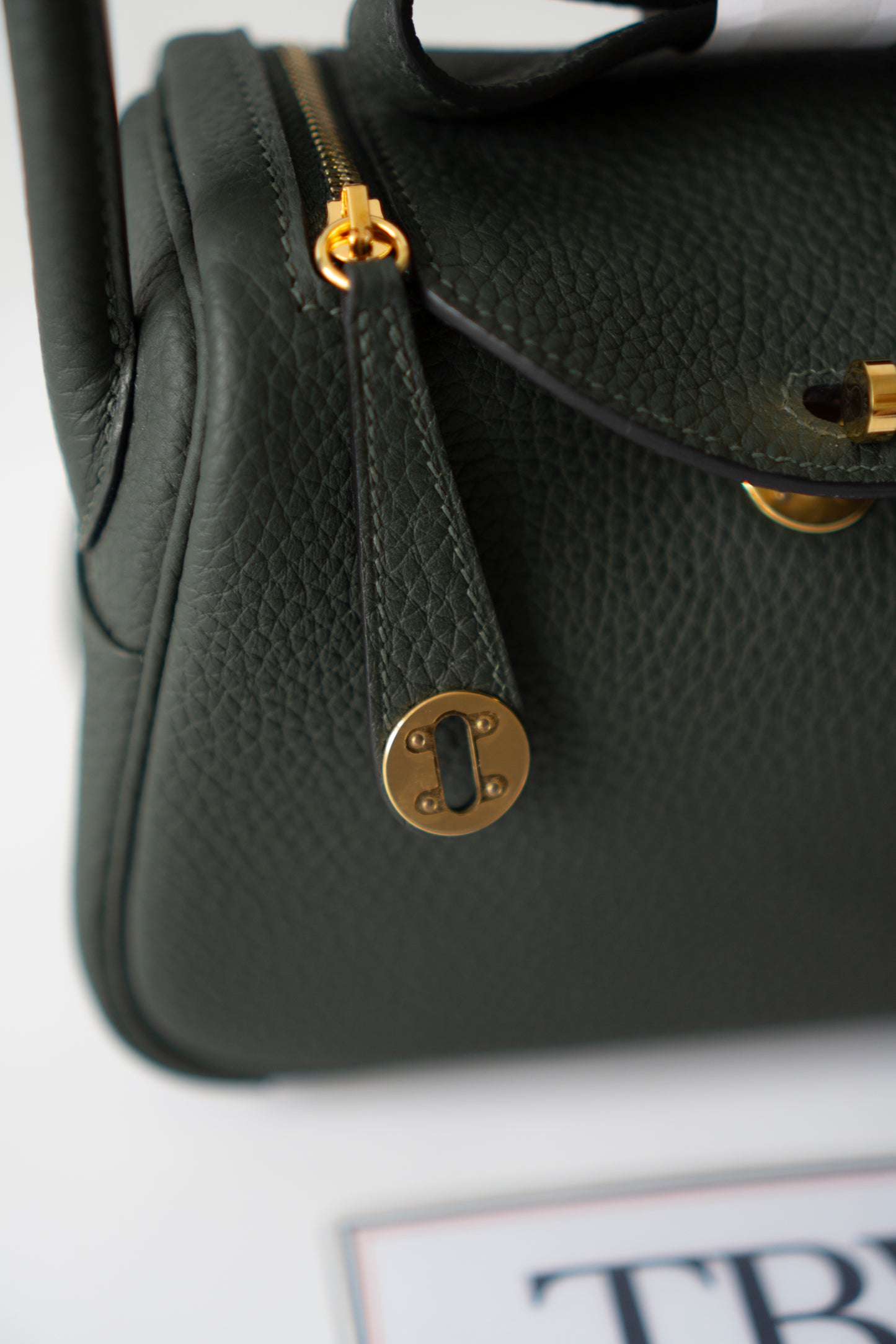 Mini Lind – Vert Cypres Clemence Leather with Gold Hardware