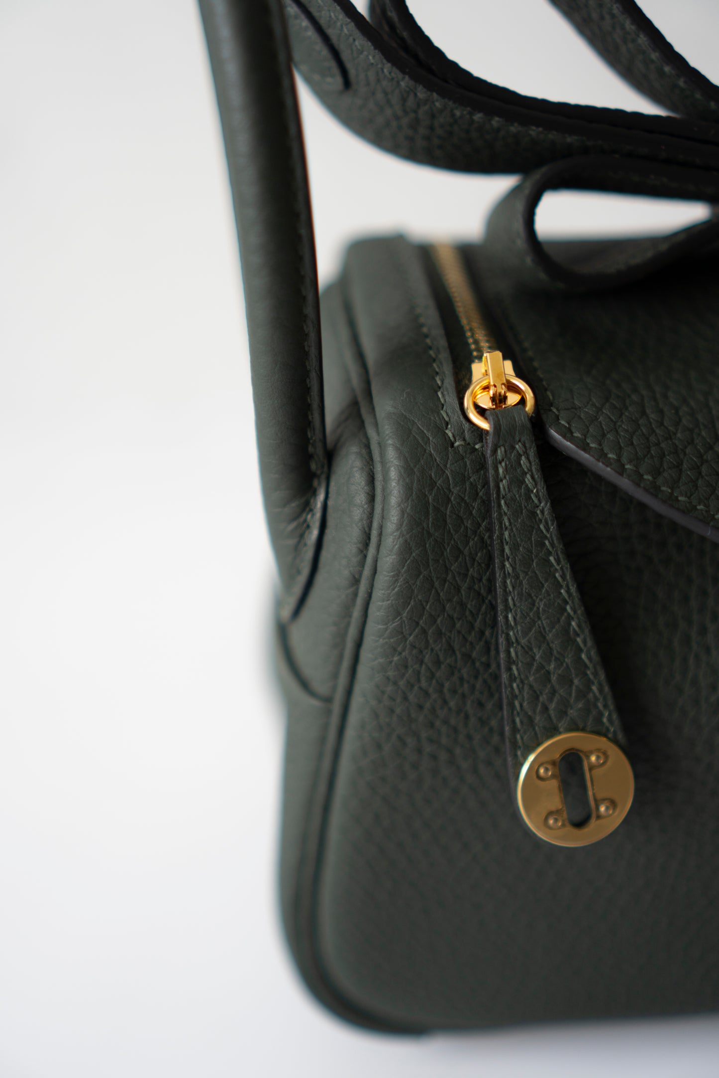 Mini Lind – Vert Cypres Clemence Leather with Gold Hardware