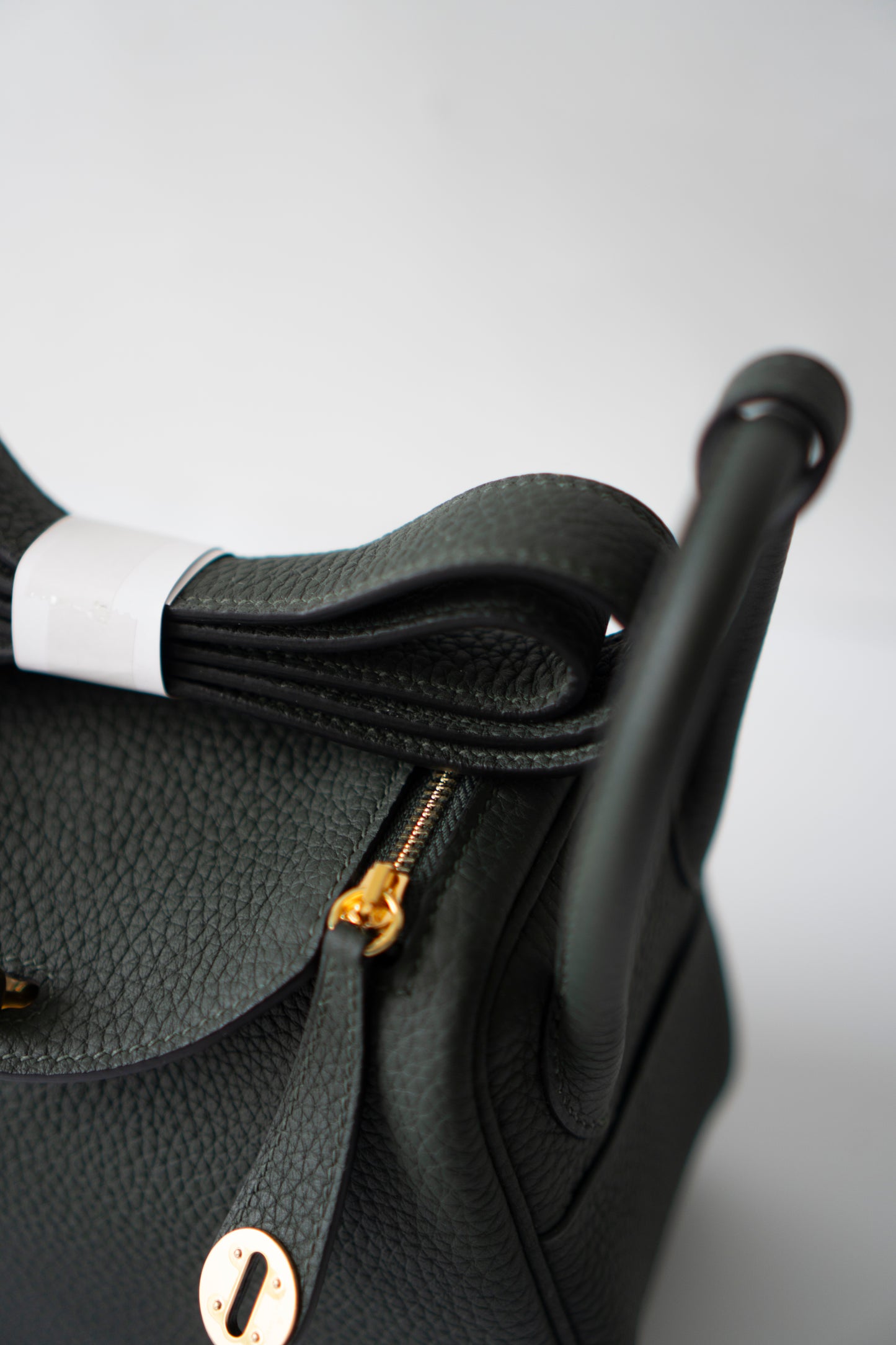 Mini Lind – Vert Cypres Clemence Leather with Gold Hardware