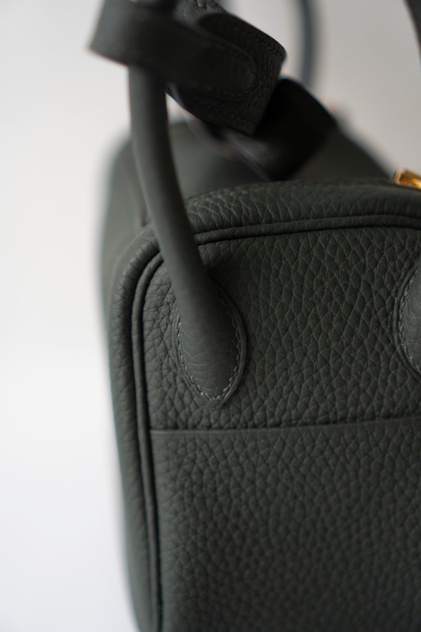 Mini Lind – Vert Cypres Clemence Leather with Gold Hardware