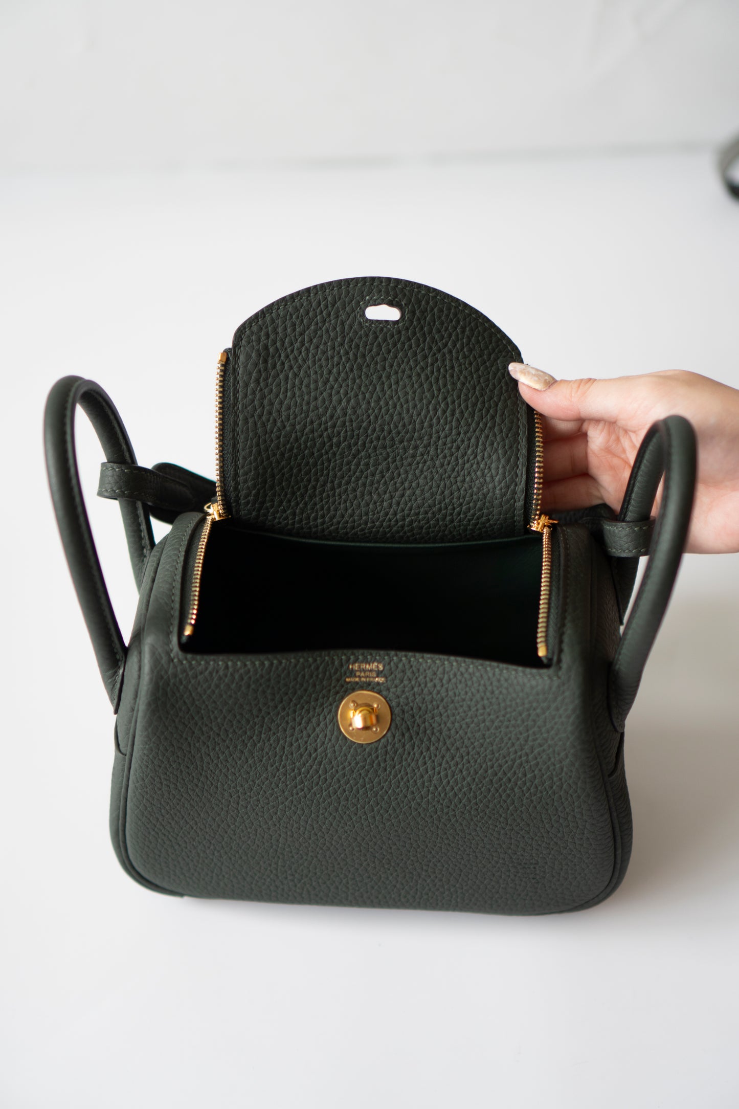 Mini Lind – Vert Cypres Clemence Leather with Gold Hardware
