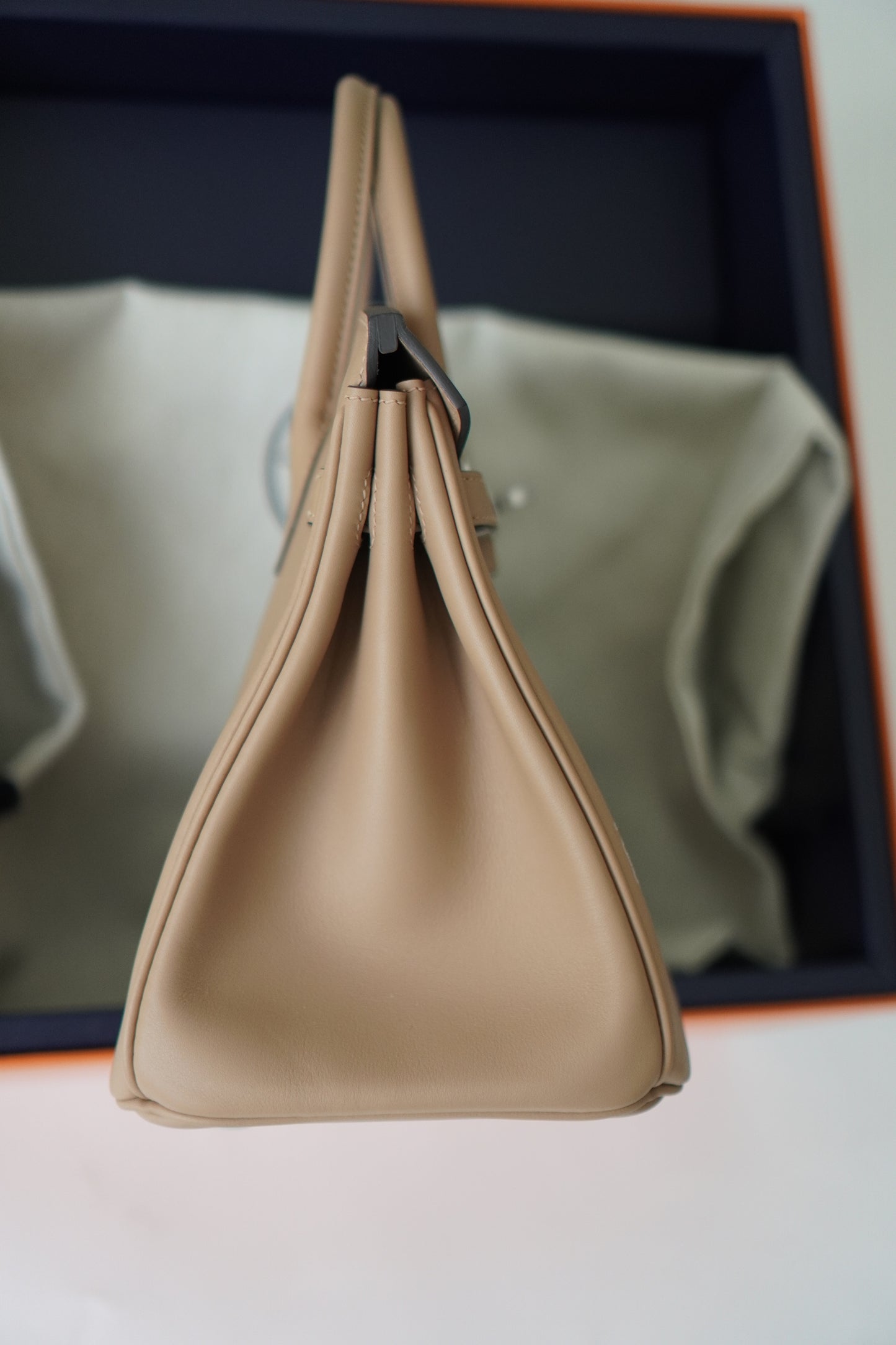 B25 Swift In and Out