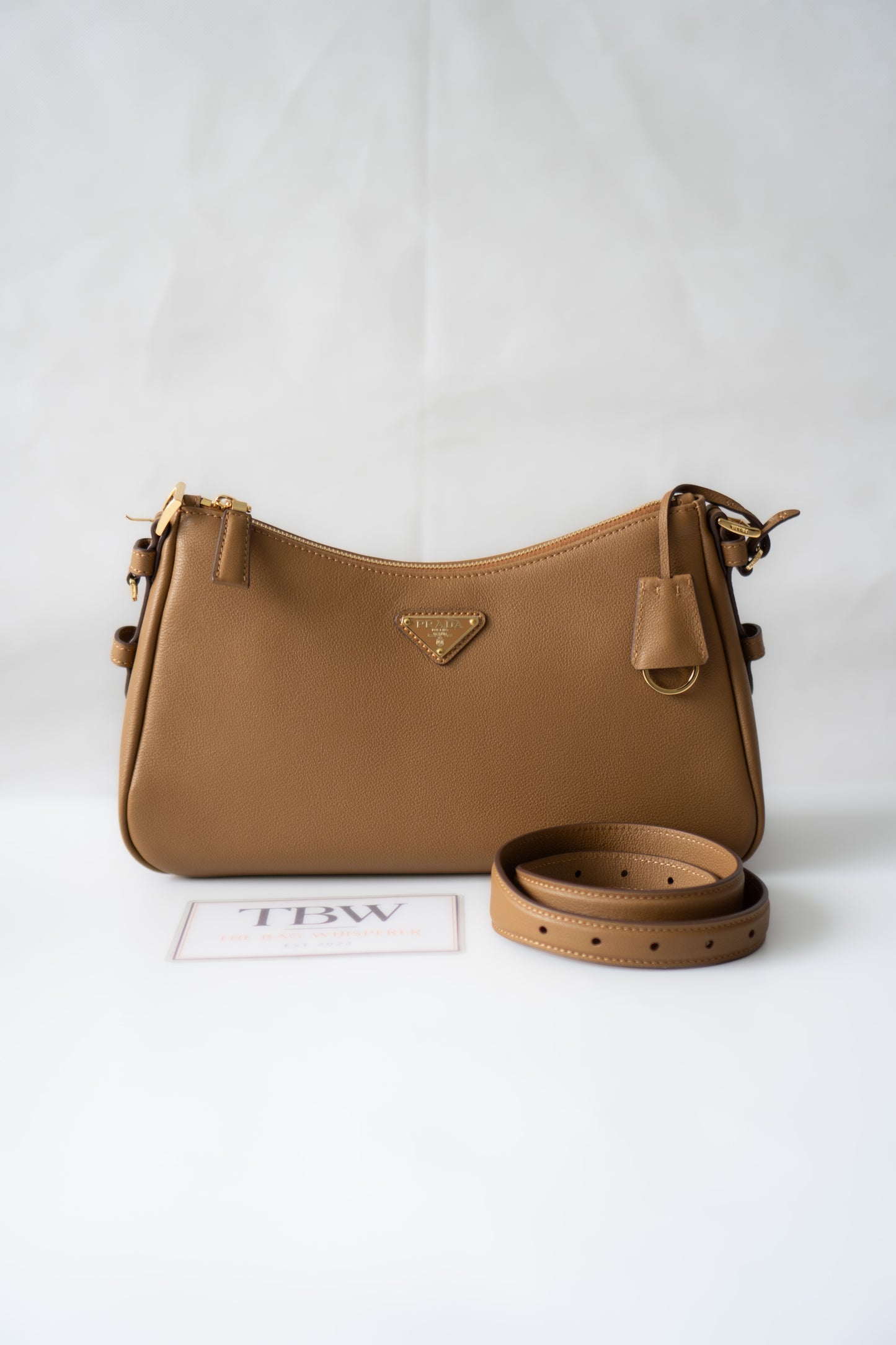 Arco Shoulder Bag – Caramel Brown Grained Leather with Gold Hardware
