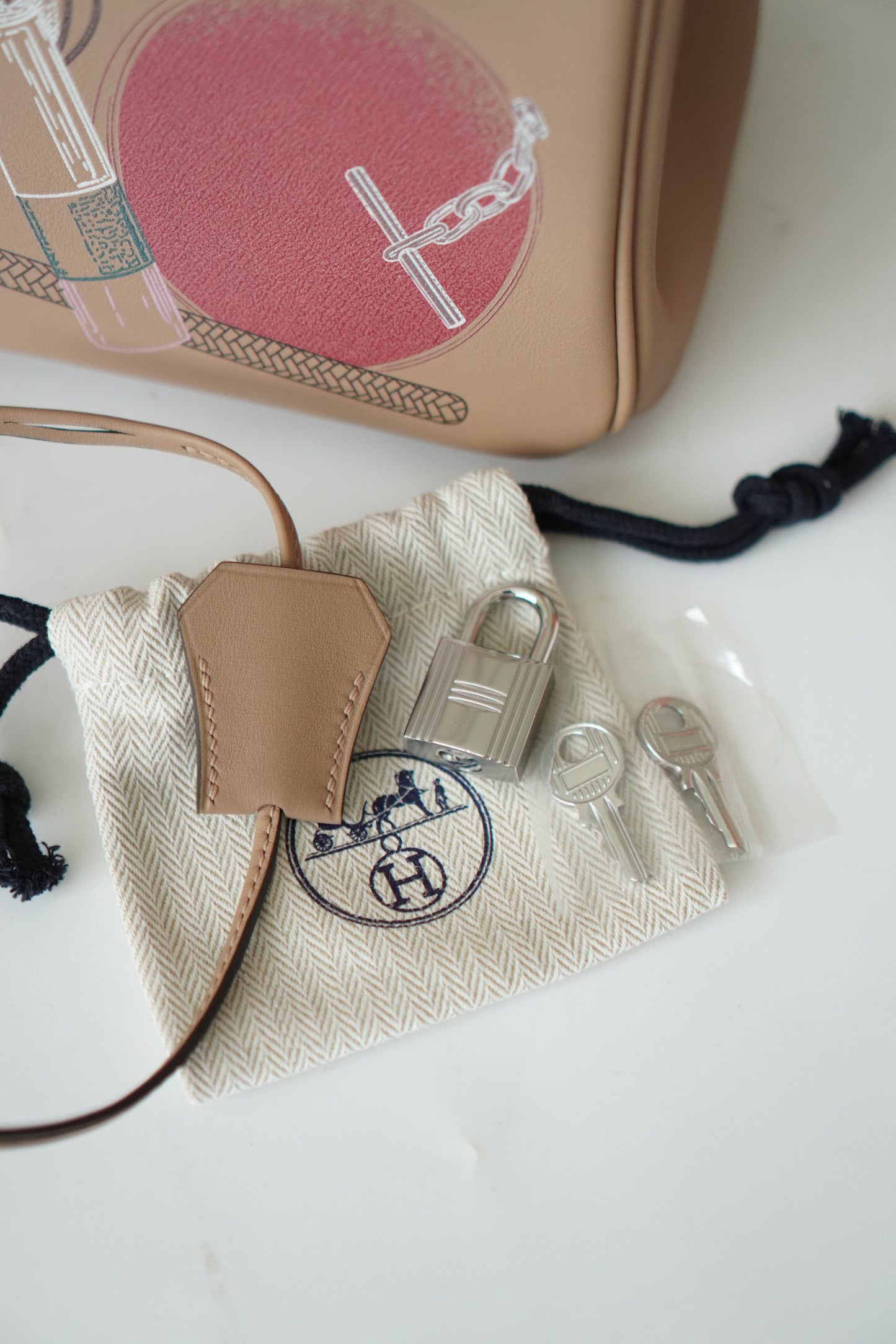 B25 Swift In and Out