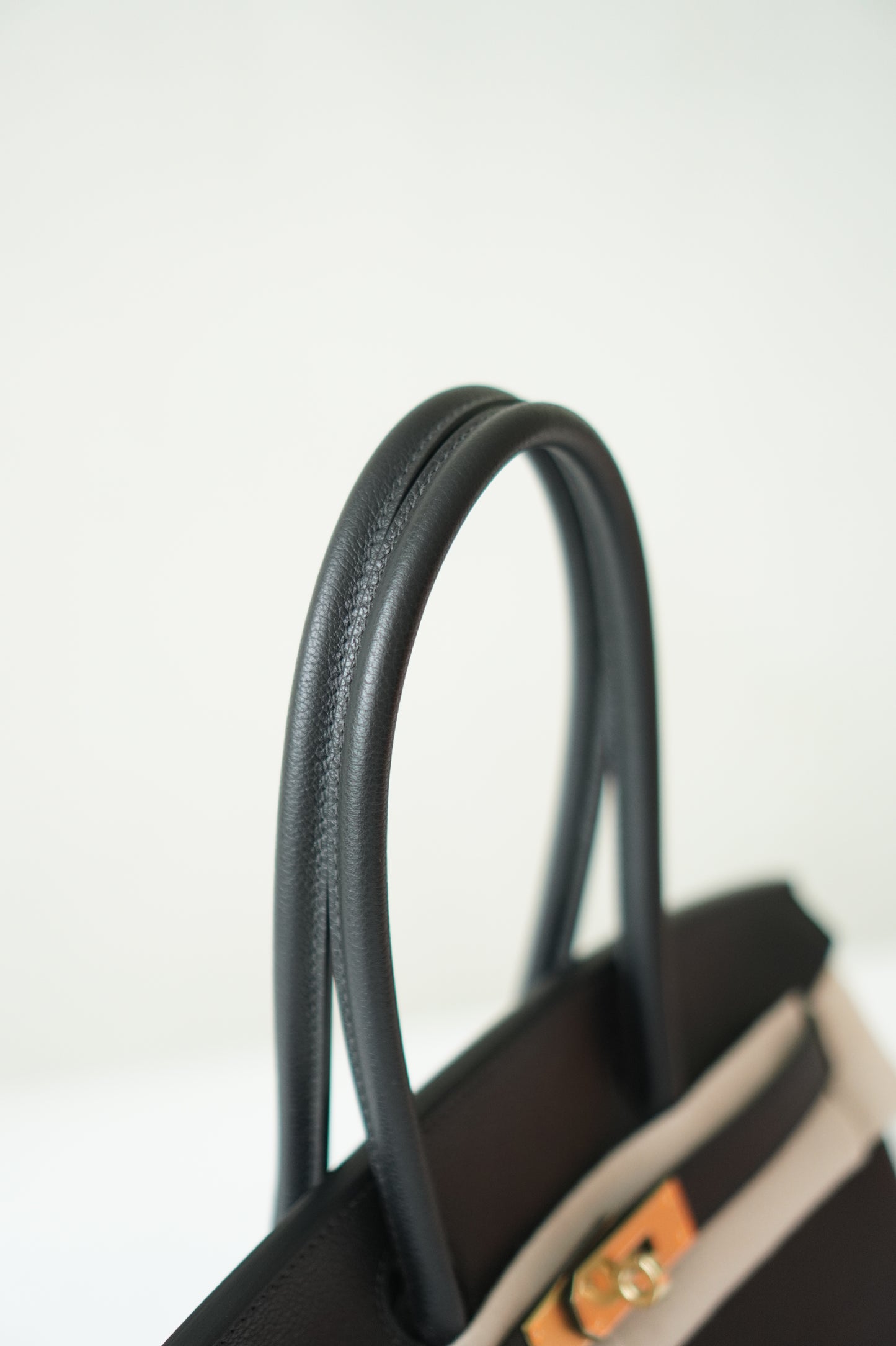 BK 29 in Black Togo