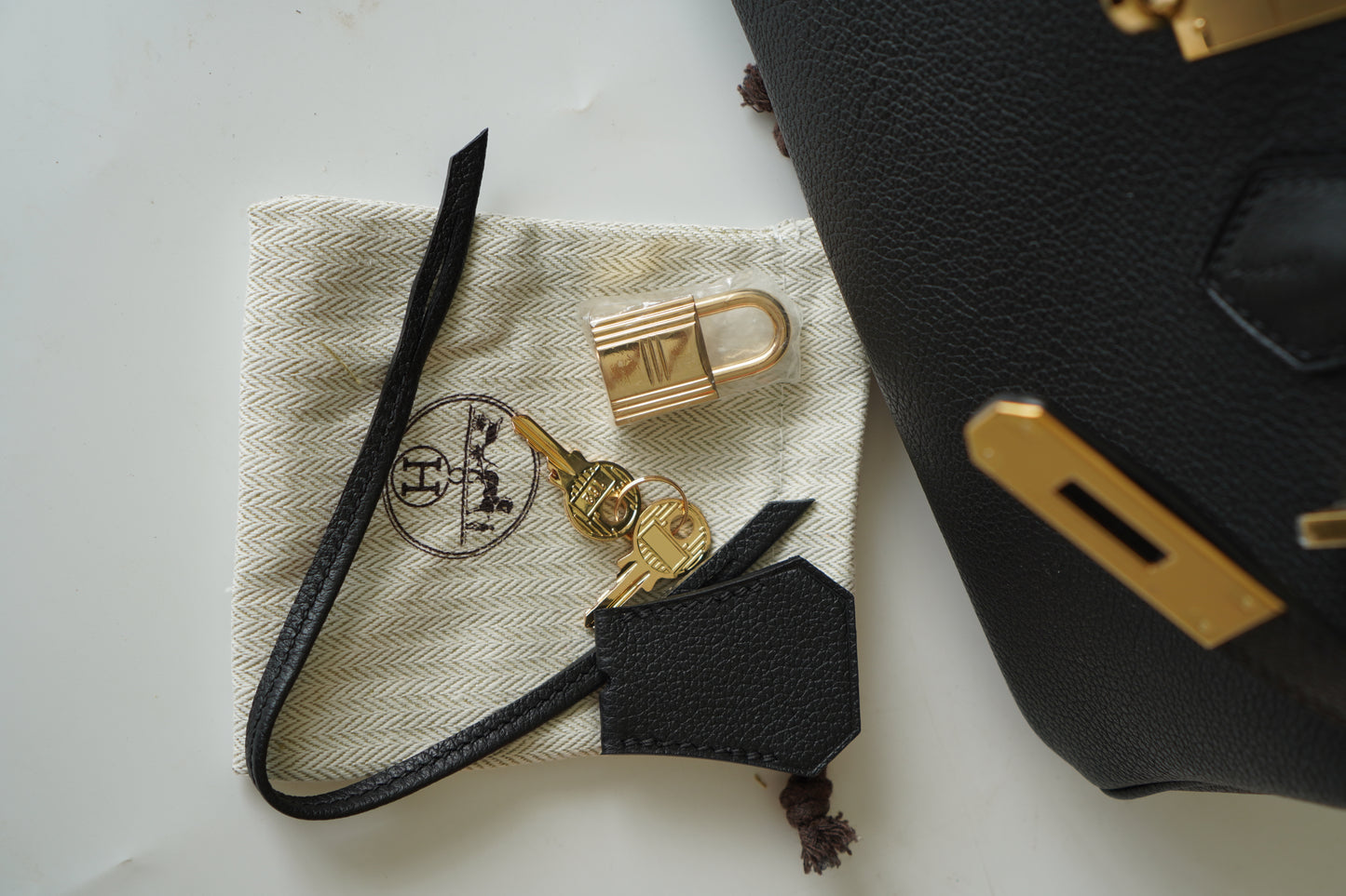 BK 29 in Black Togo
