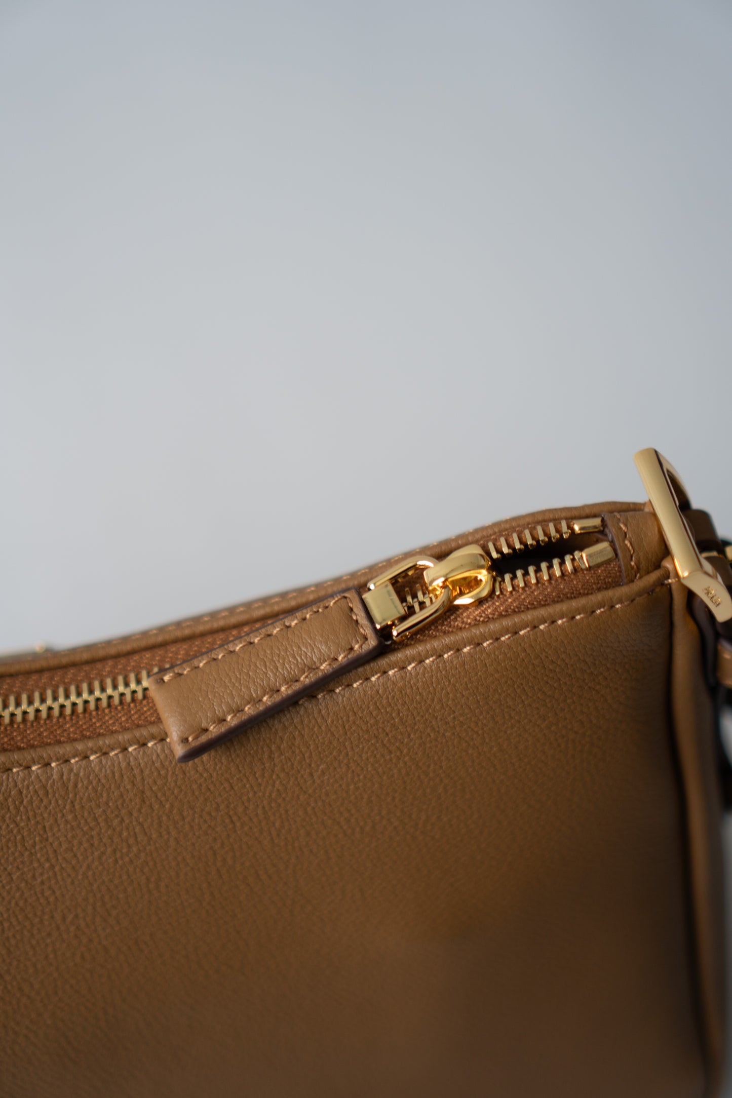 Arco Shoulder Bag – Caramel Brown Grained Leather with Gold Hardware