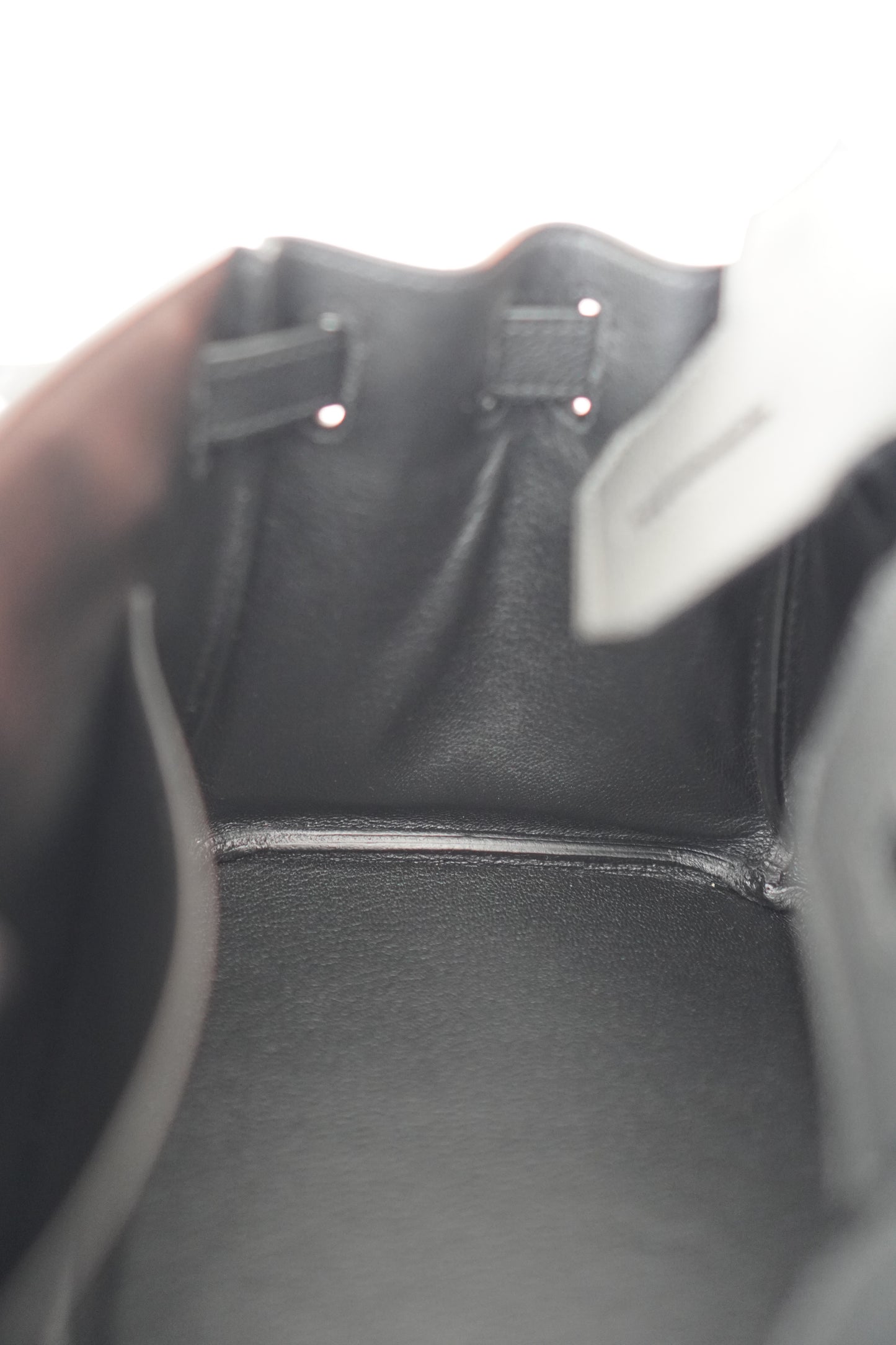 BK 29 in Black Togo