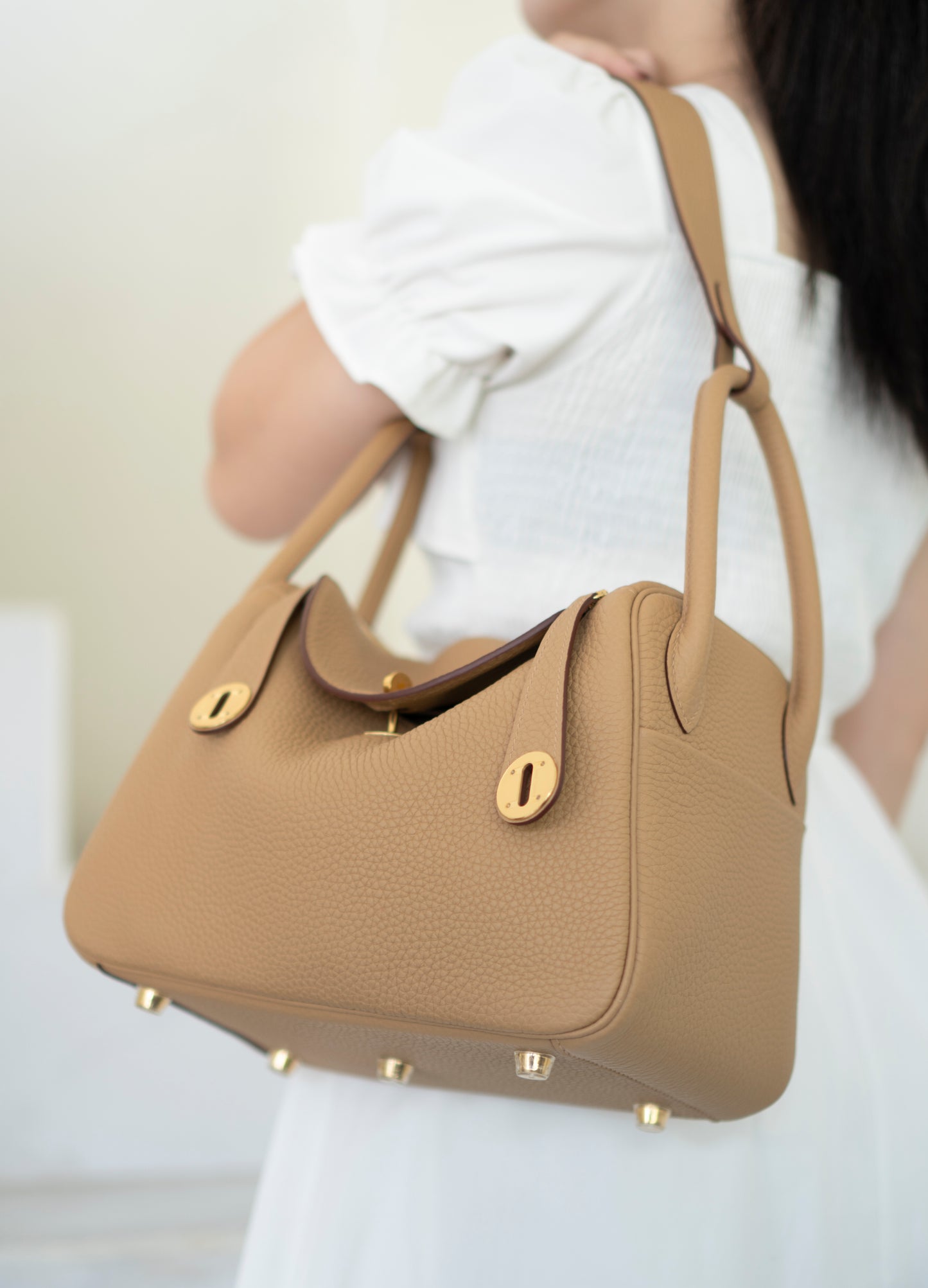 Lind 26 – Chai Clemence Leather with Gold Hardware
