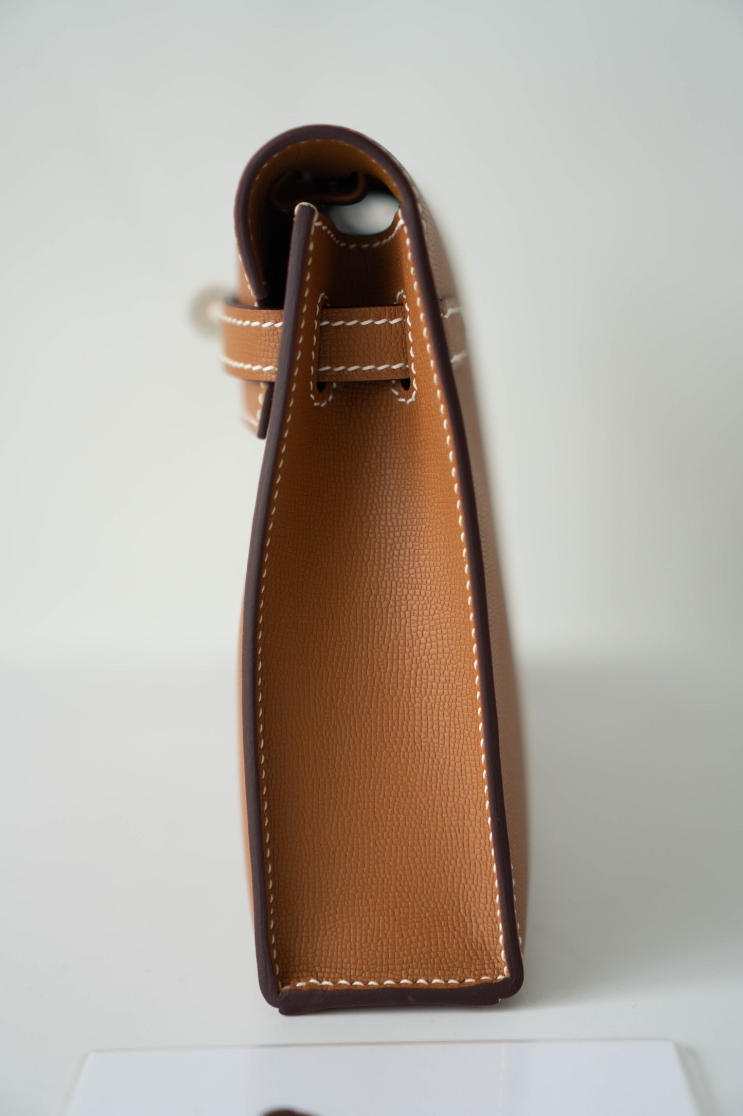 KL Elan – Gold Madame Leather with Gold Hardware
