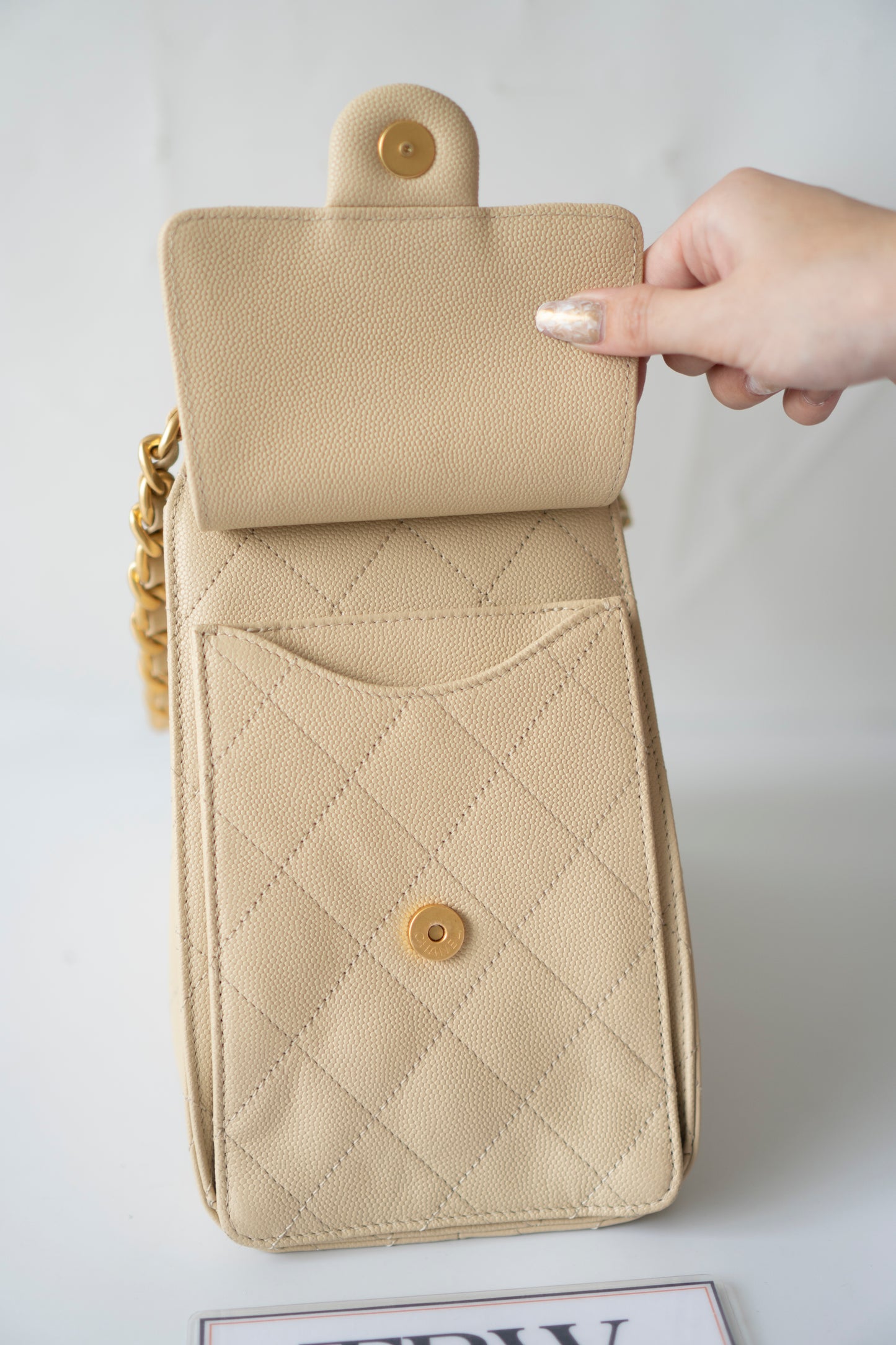 C25 Drawstring Tote in Beige Caviar Leather