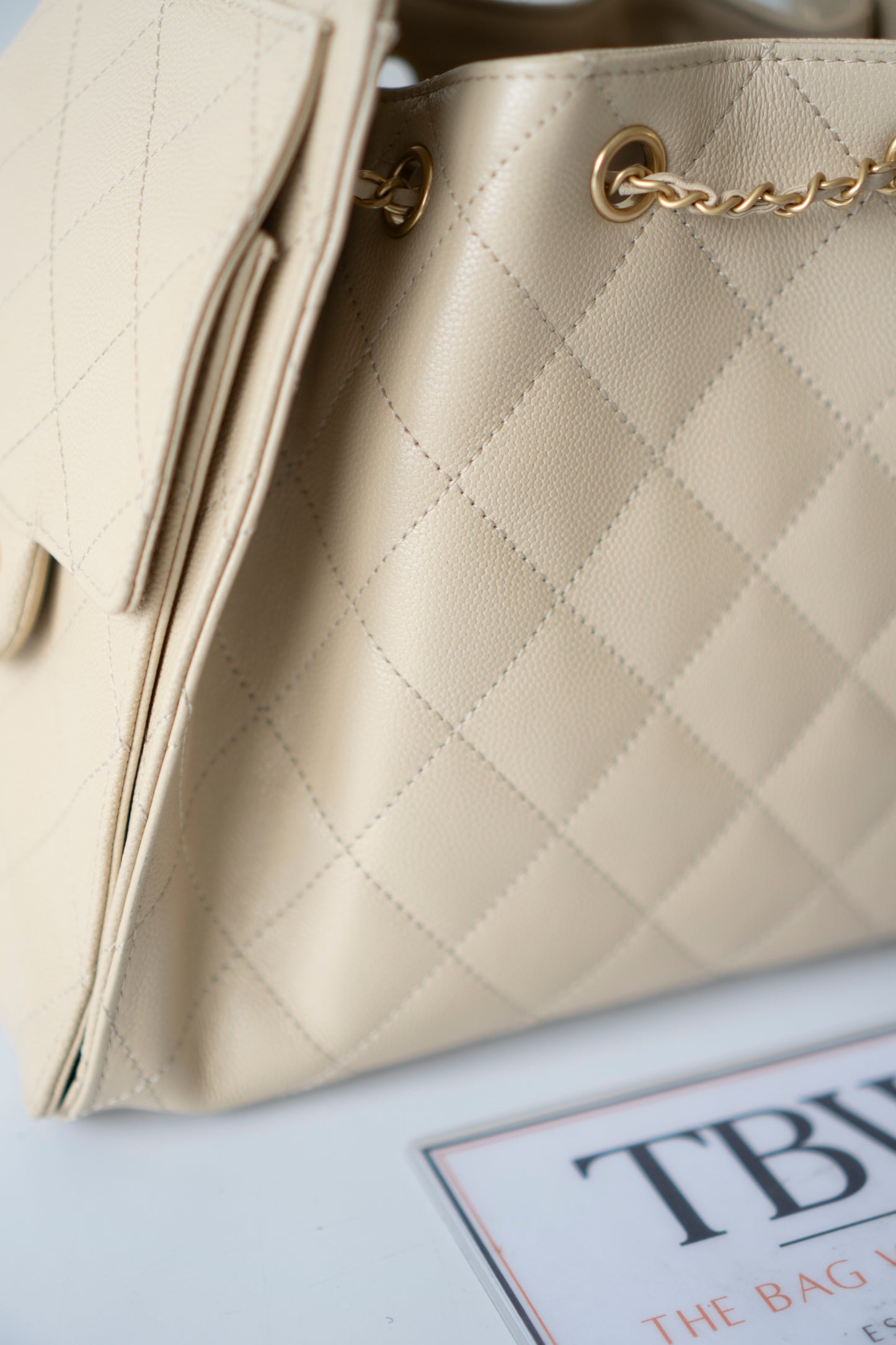 C25 Drawstring Tote in Beige Caviar Leather