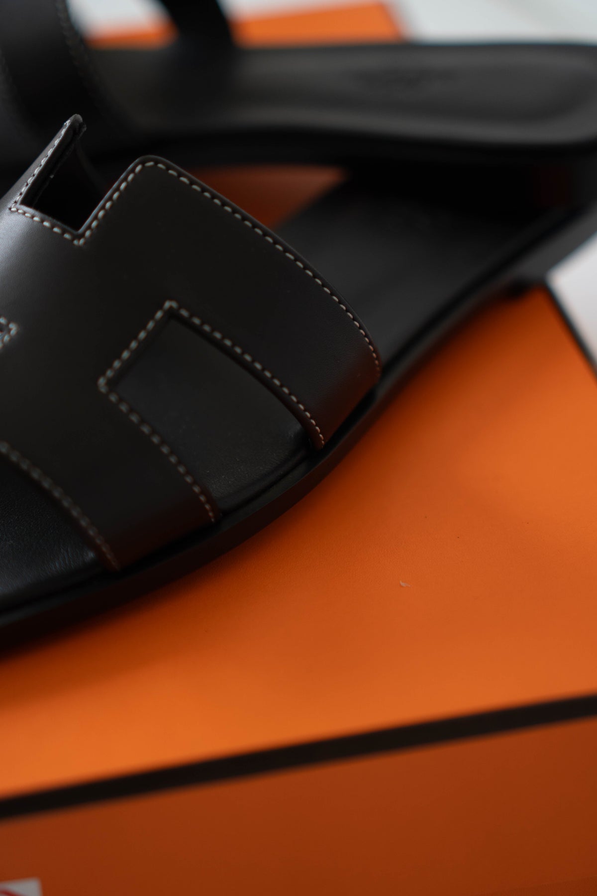 Oran Sandals – Black Swift Leather with White Contrast Stitching