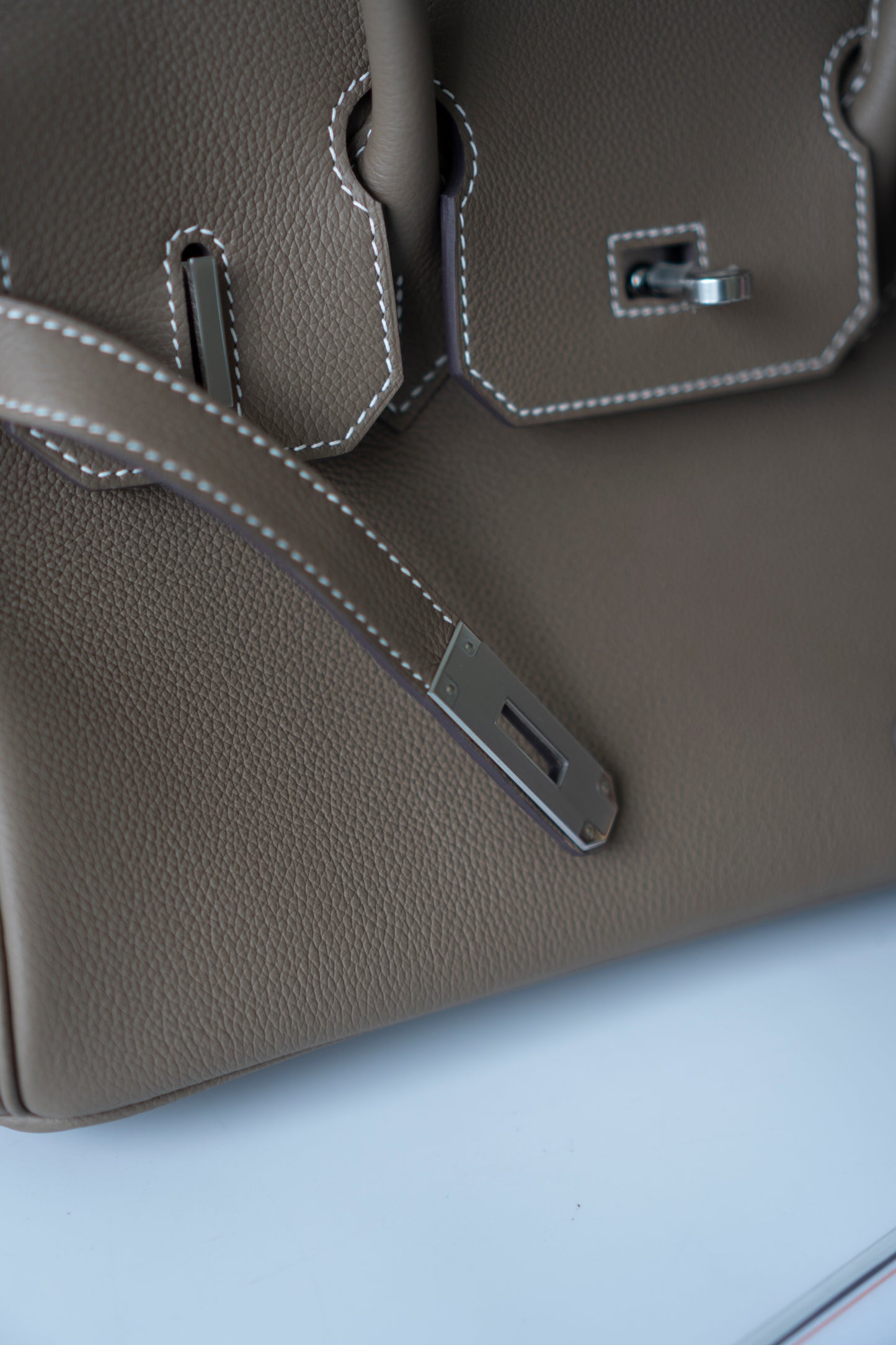 BK Shoulder 29 in Etoupe Evercolor Leather with Palladium Hardware